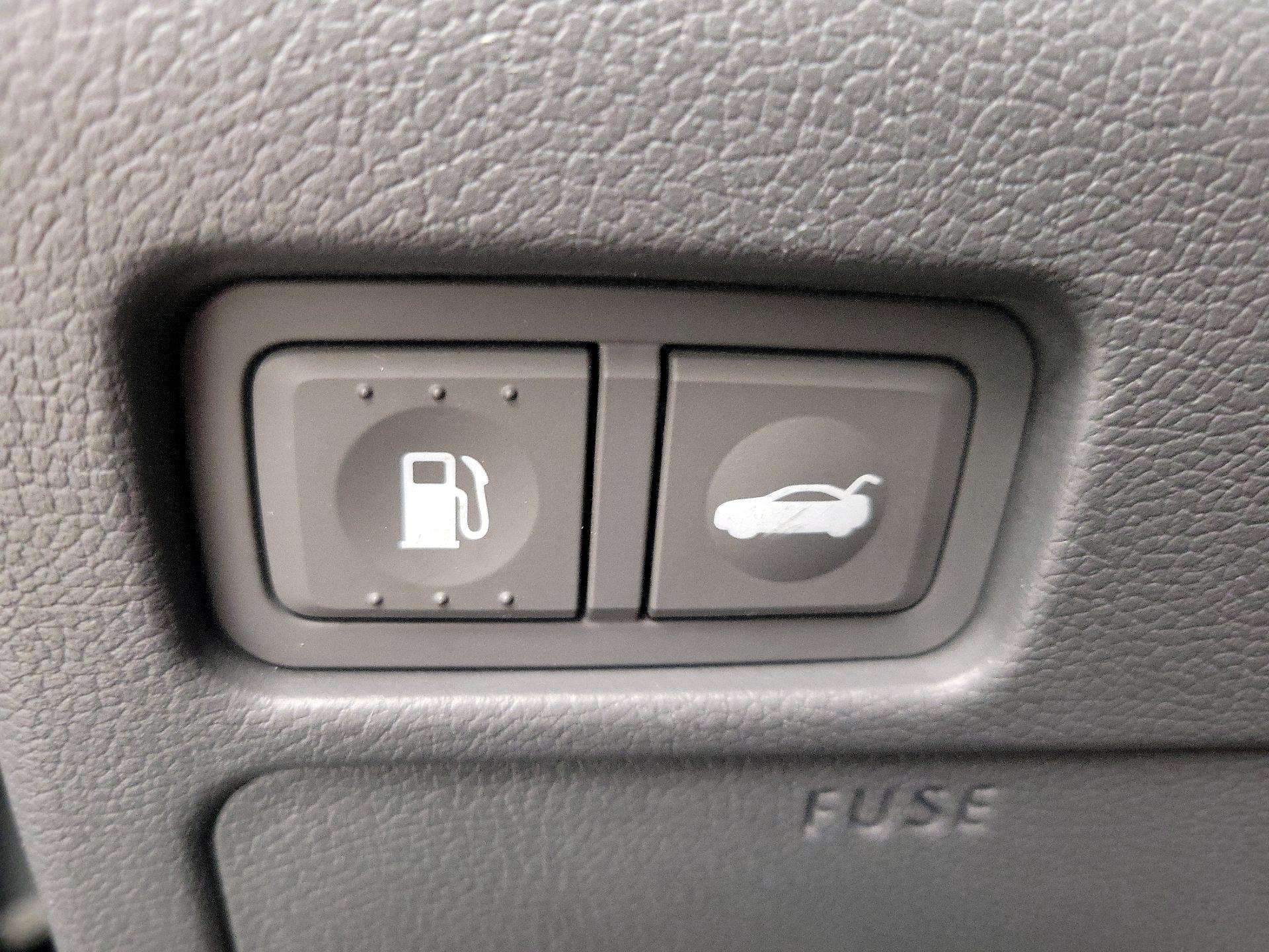 Thumbnail: 2014 Hyundai Sonata - 13