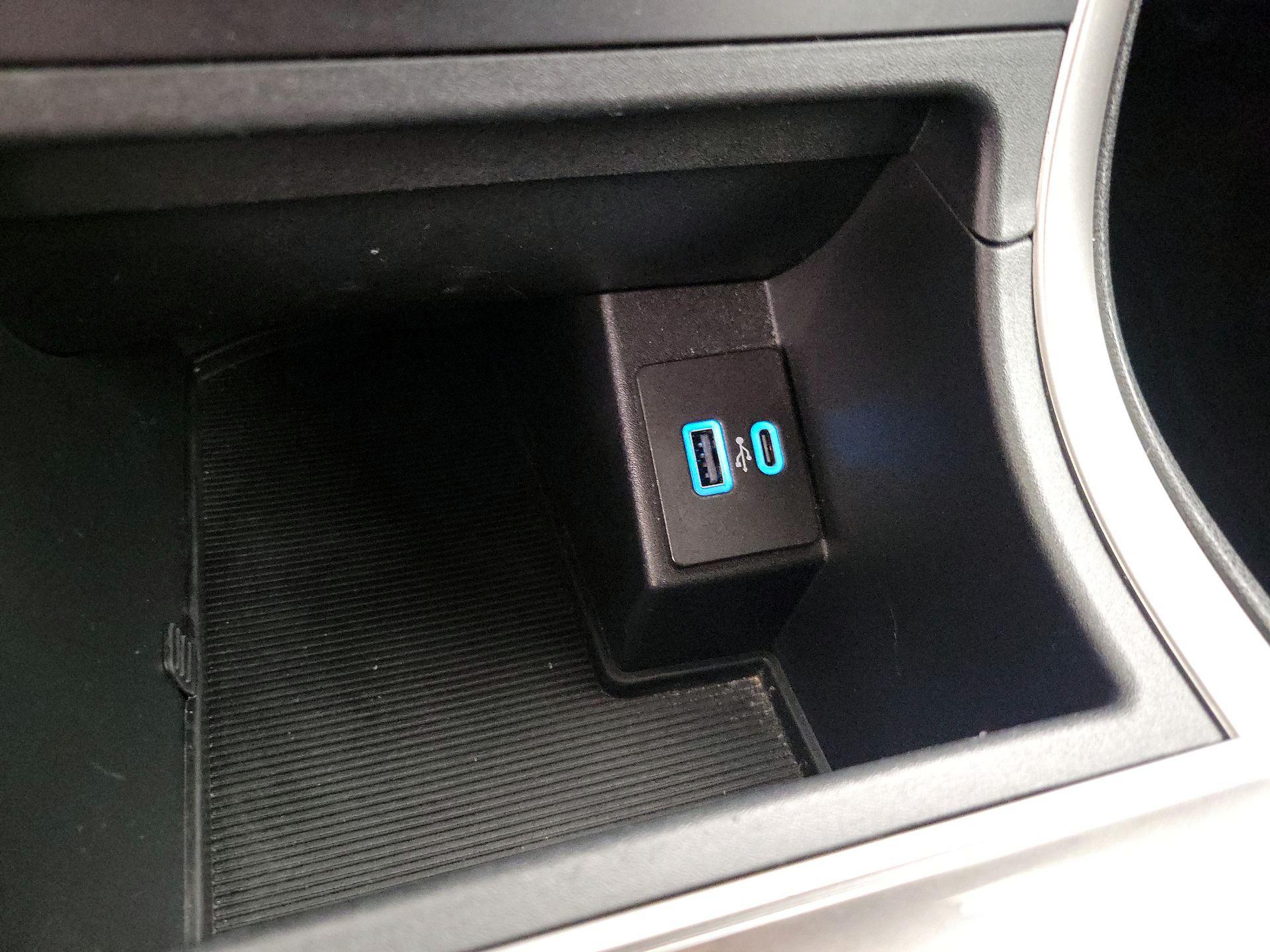 Thumbnail: 2024 Ford Edge - 19