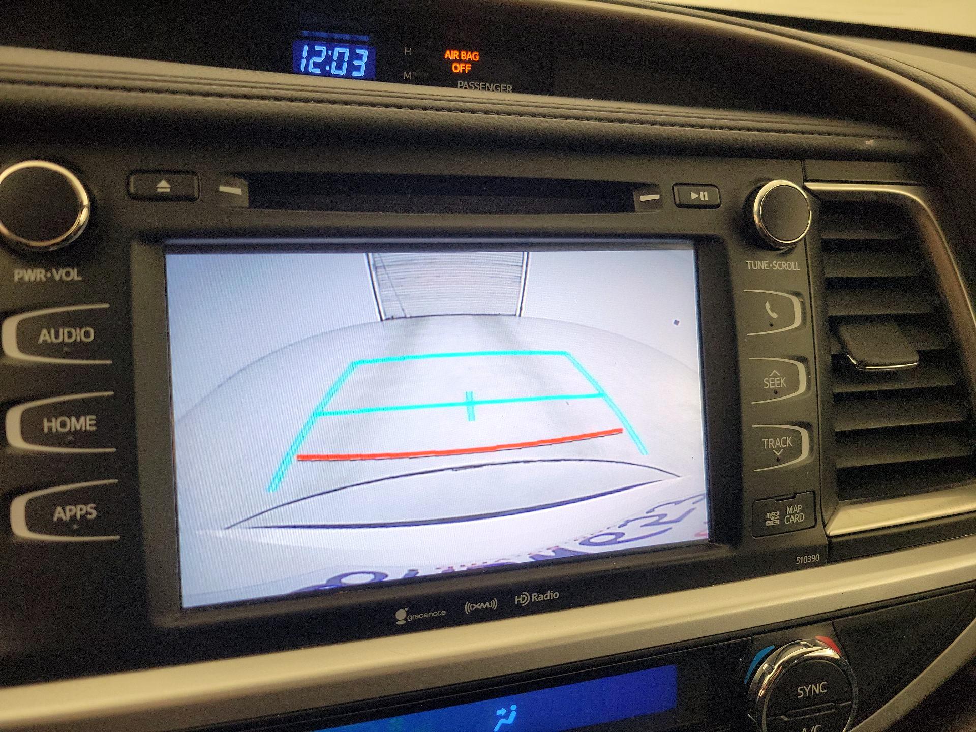 Thumbnail: 2019 Toyota Highlander - 14