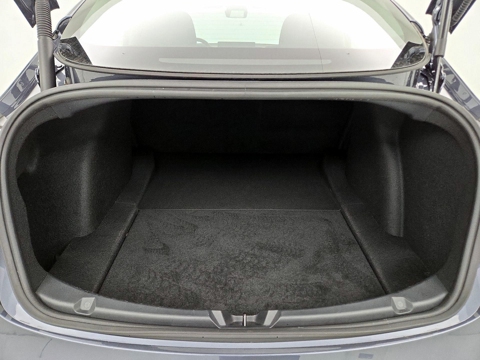 Thumbnail: 2022 Tesla Model 3 - 18