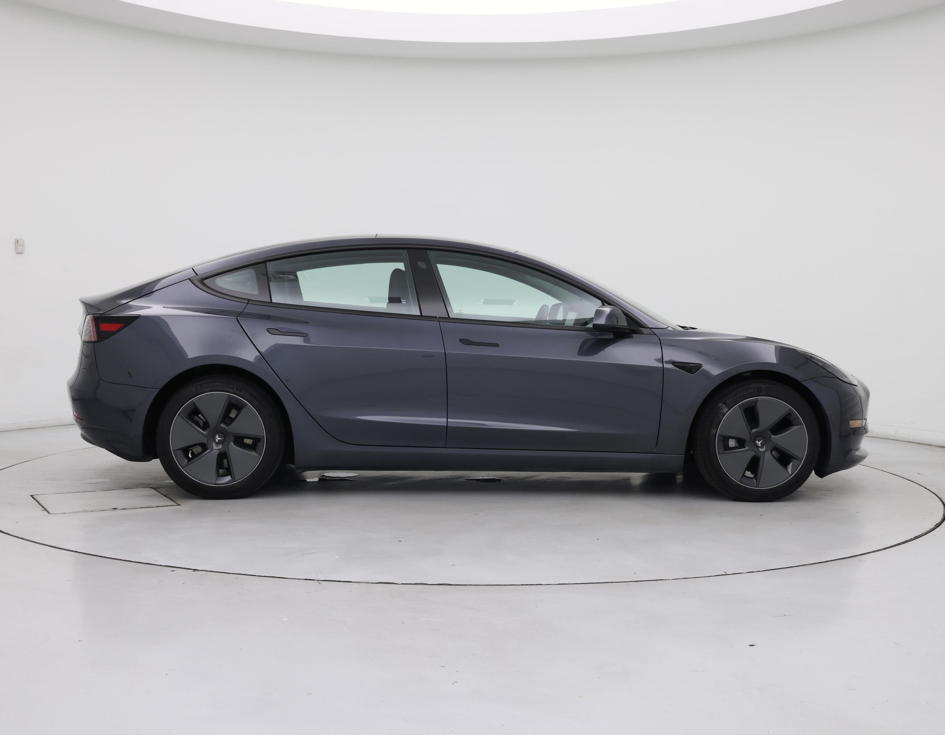 Thumbnail: 2022 Tesla Model 3 - 7