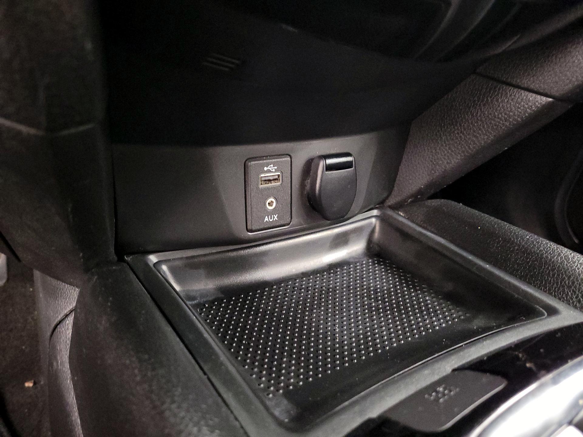 Thumbnail: 2017 Nissan Rogue - 18