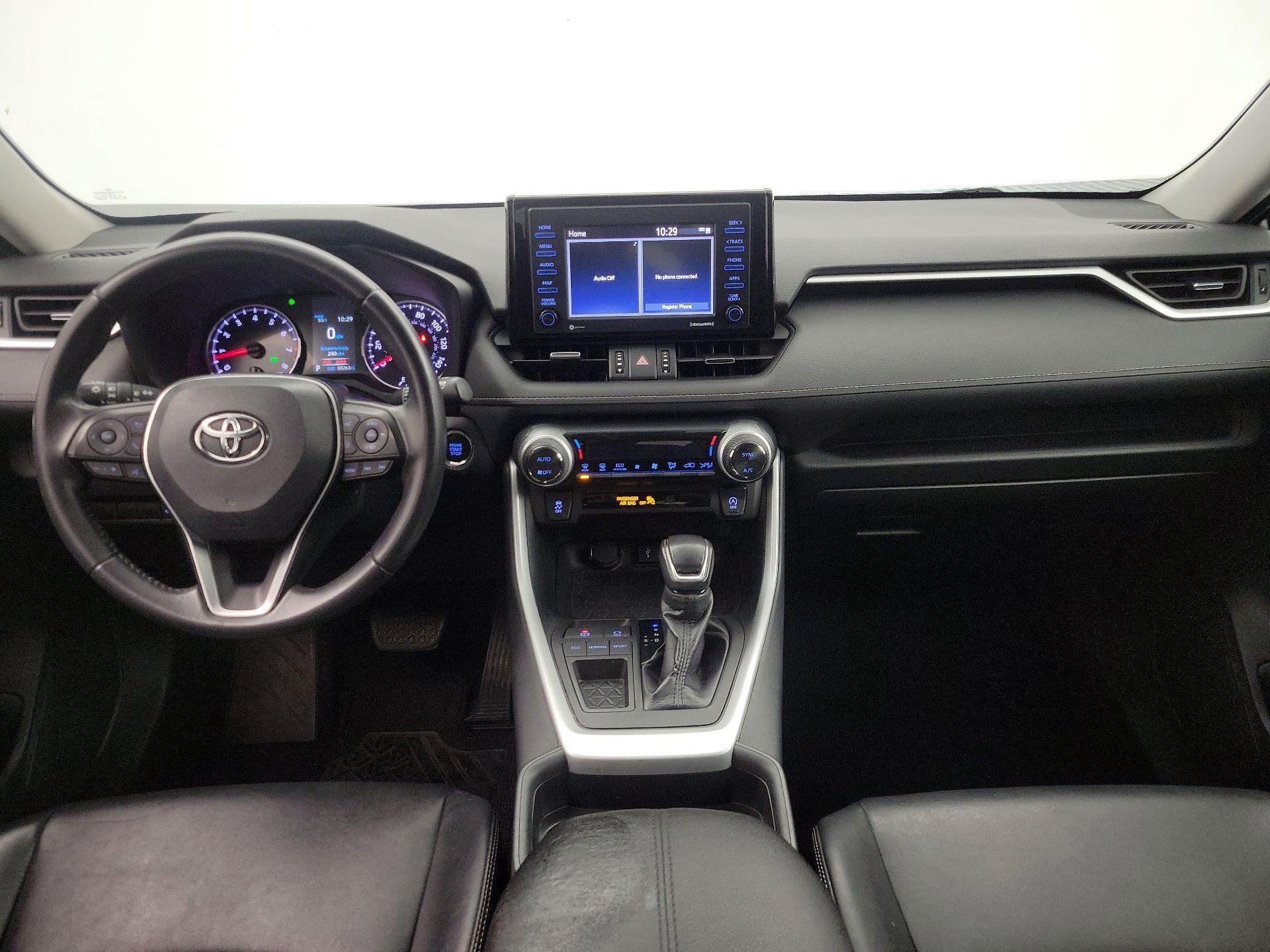 Thumbnail: 2021 Toyota RAV4 - 9