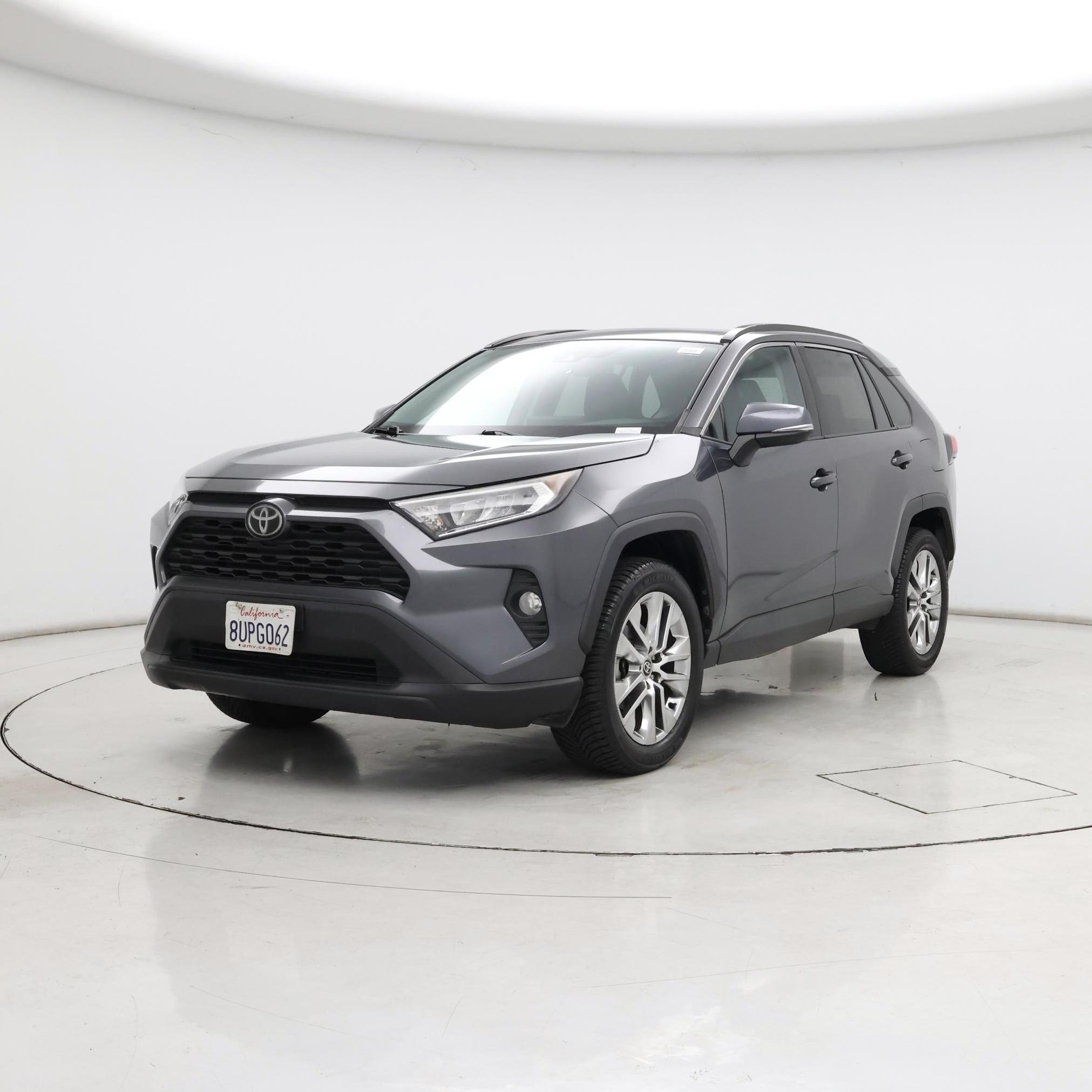 Thumbnail: 2021 Toyota RAV4 - 4