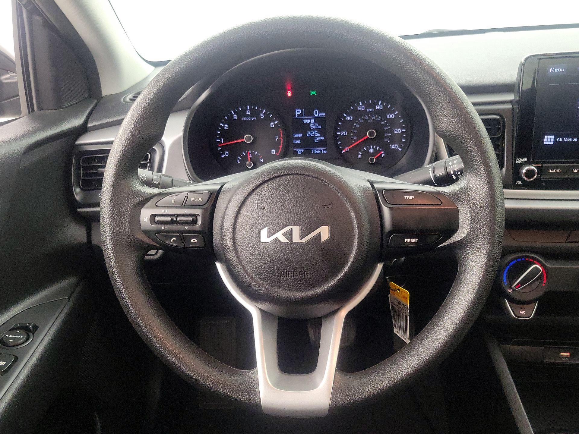 Thumbnail: 2023 Kia Rio - 10