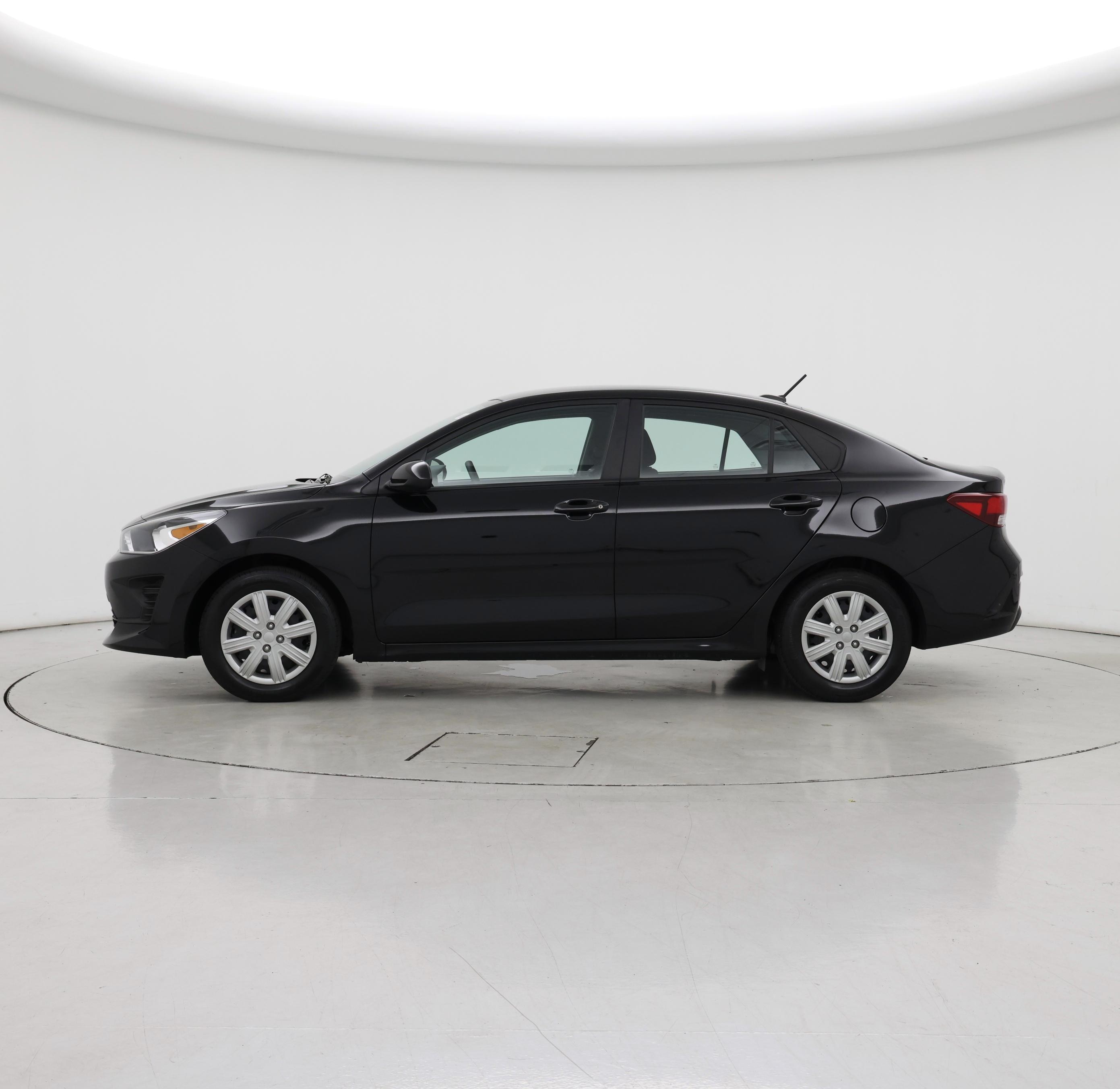 Thumbnail: 2023 Kia Rio - 3