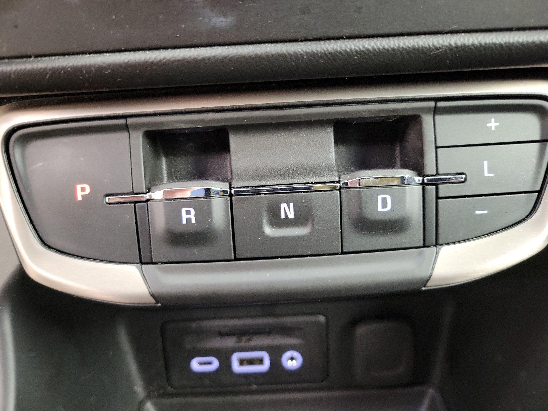 Thumbnail: 2022 GMC Terrain - 18