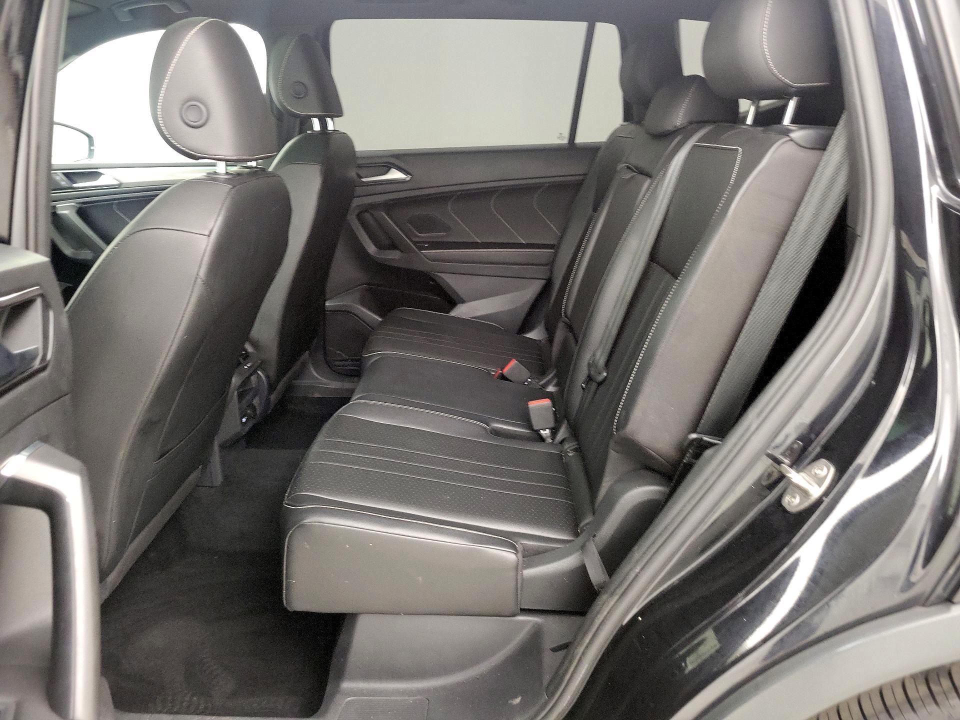 Thumbnail: 2022 Volkswagen Tiguan - 20