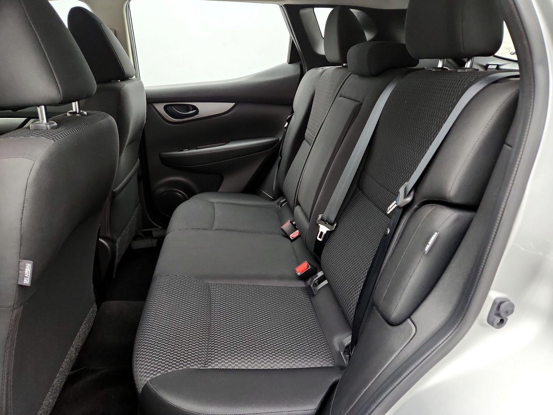Thumbnail: 2020 Nissan Rogue Sport - 19