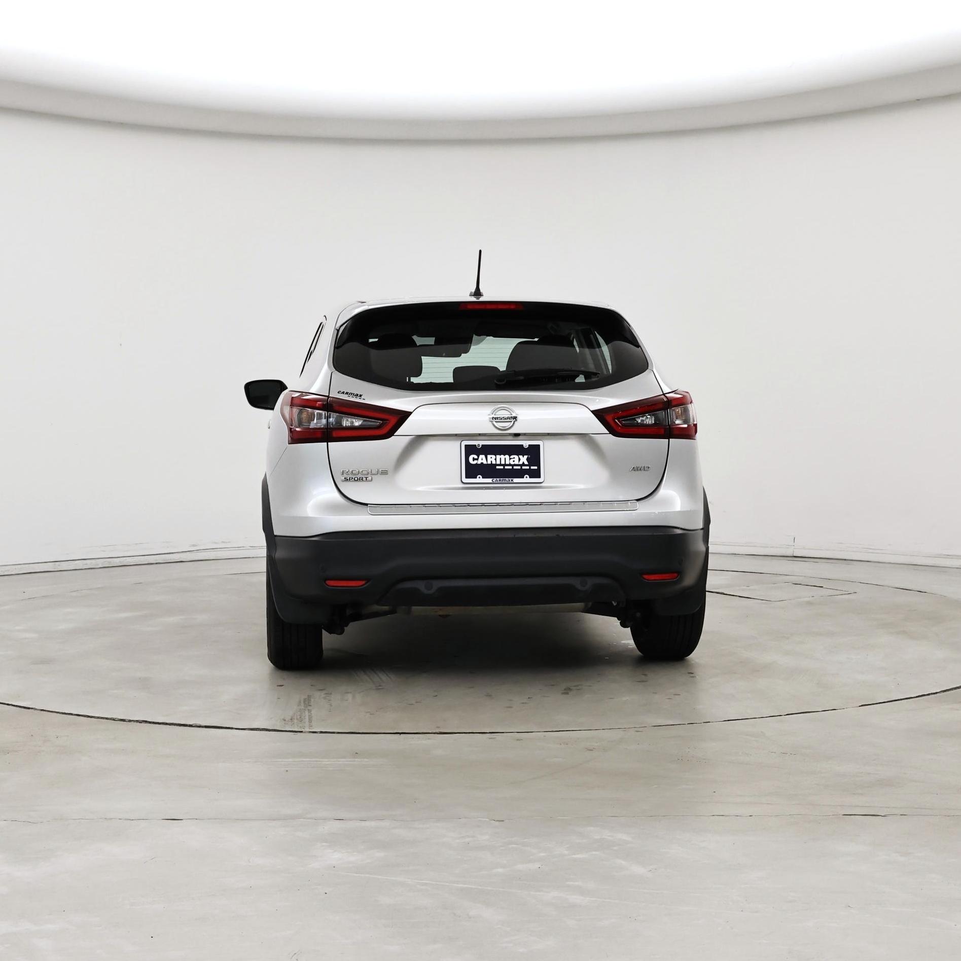 Thumbnail: 2020 Nissan Rogue Sport - 6
