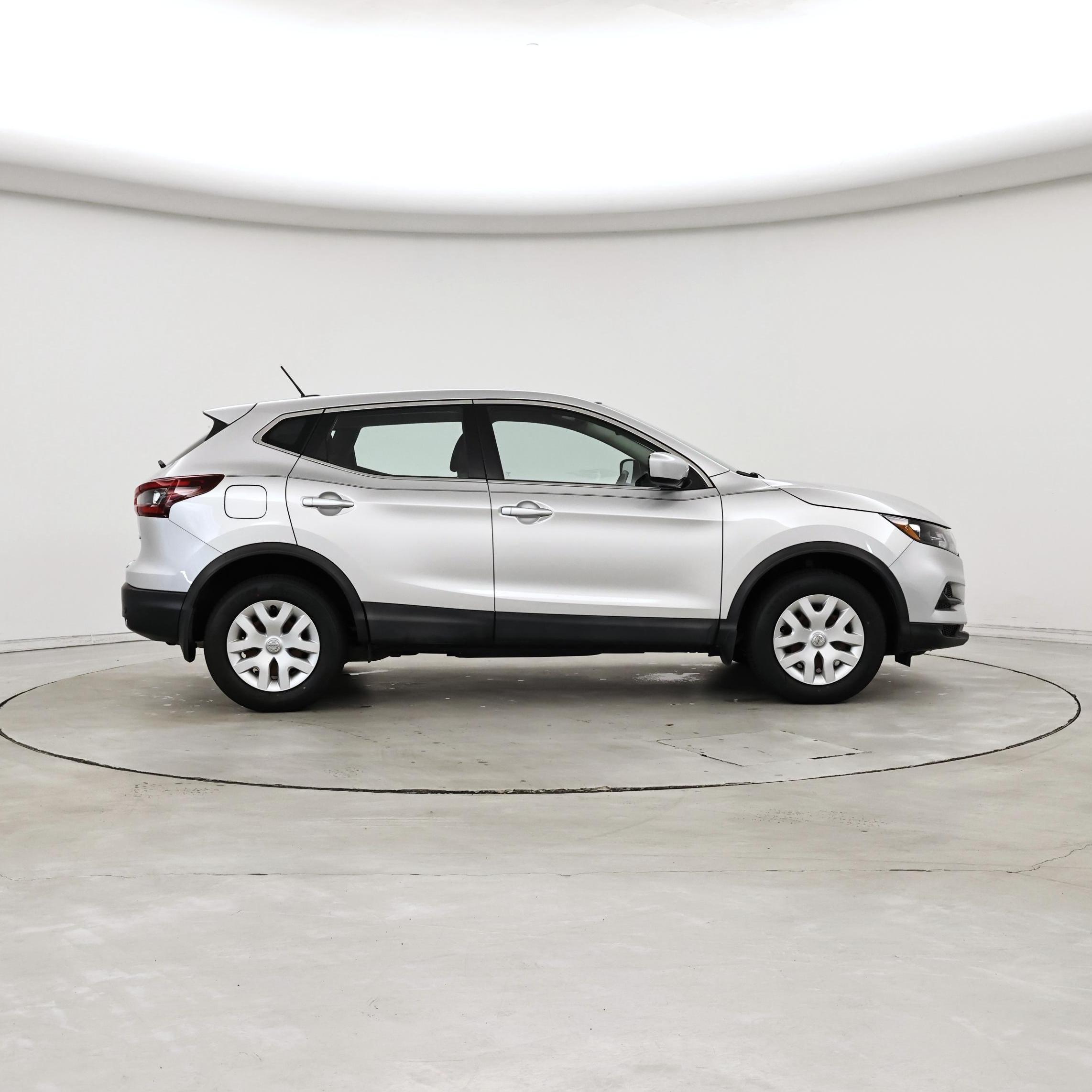 Thumbnail: 2020 Nissan Rogue Sport - 7