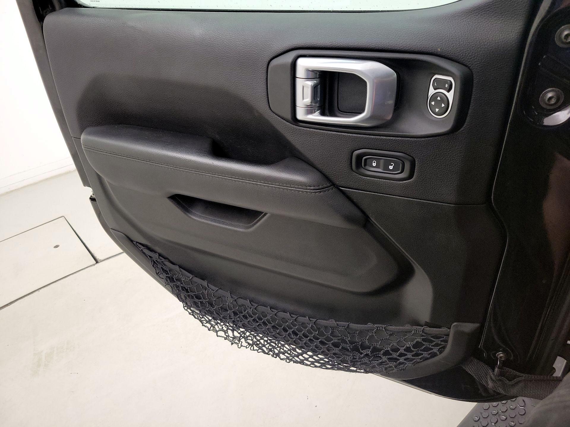 Thumbnail: 2022 Jeep Wrangler - 12