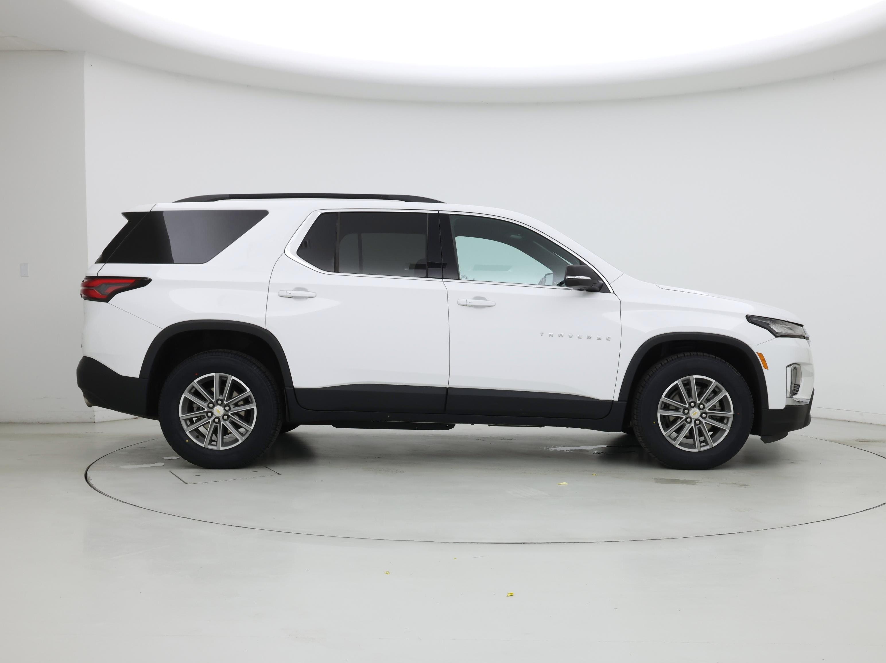 Thumbnail: 2022 Chevrolet Traverse - 7