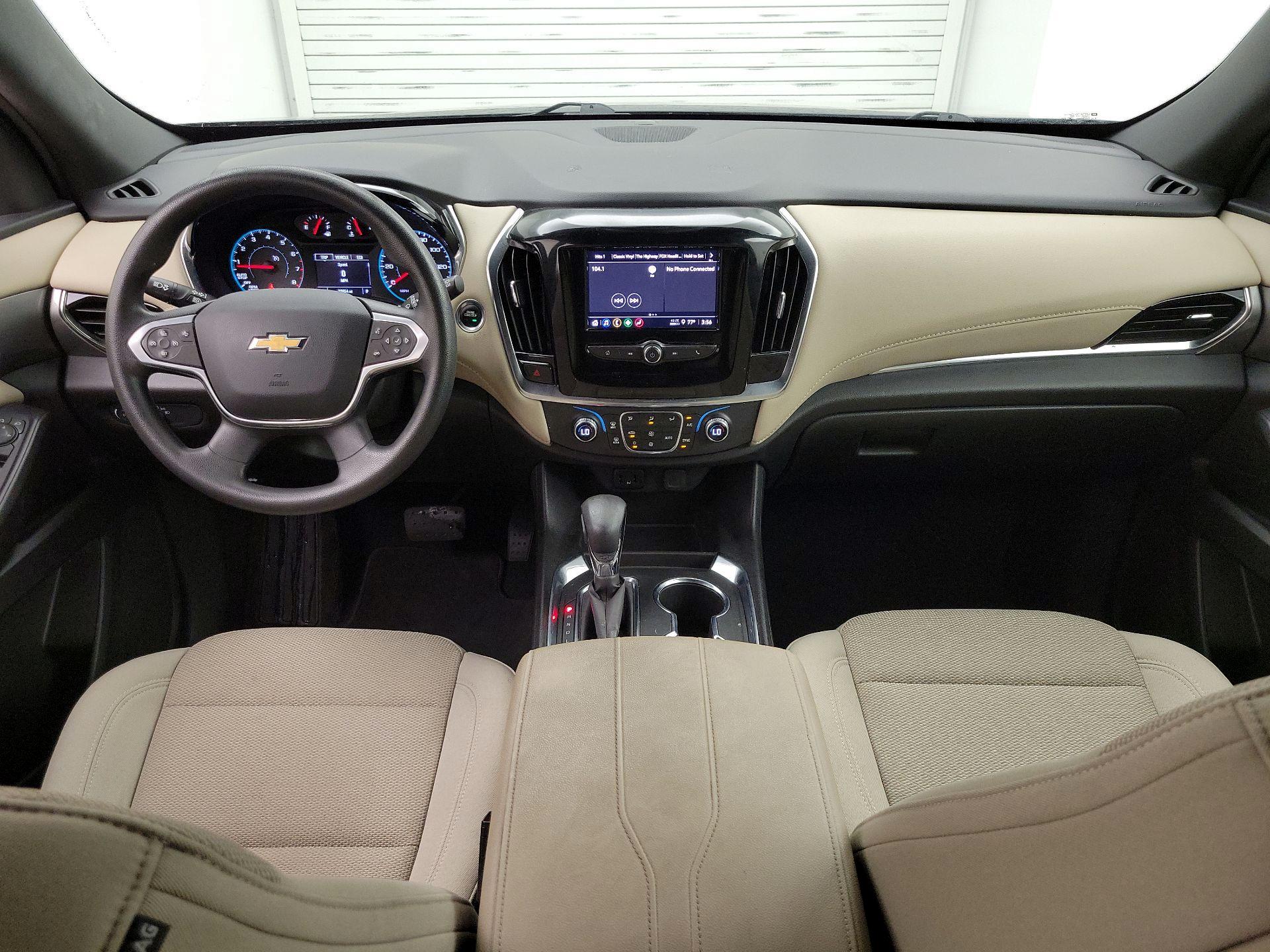 Thumbnail: 2022 Chevrolet Traverse - 9