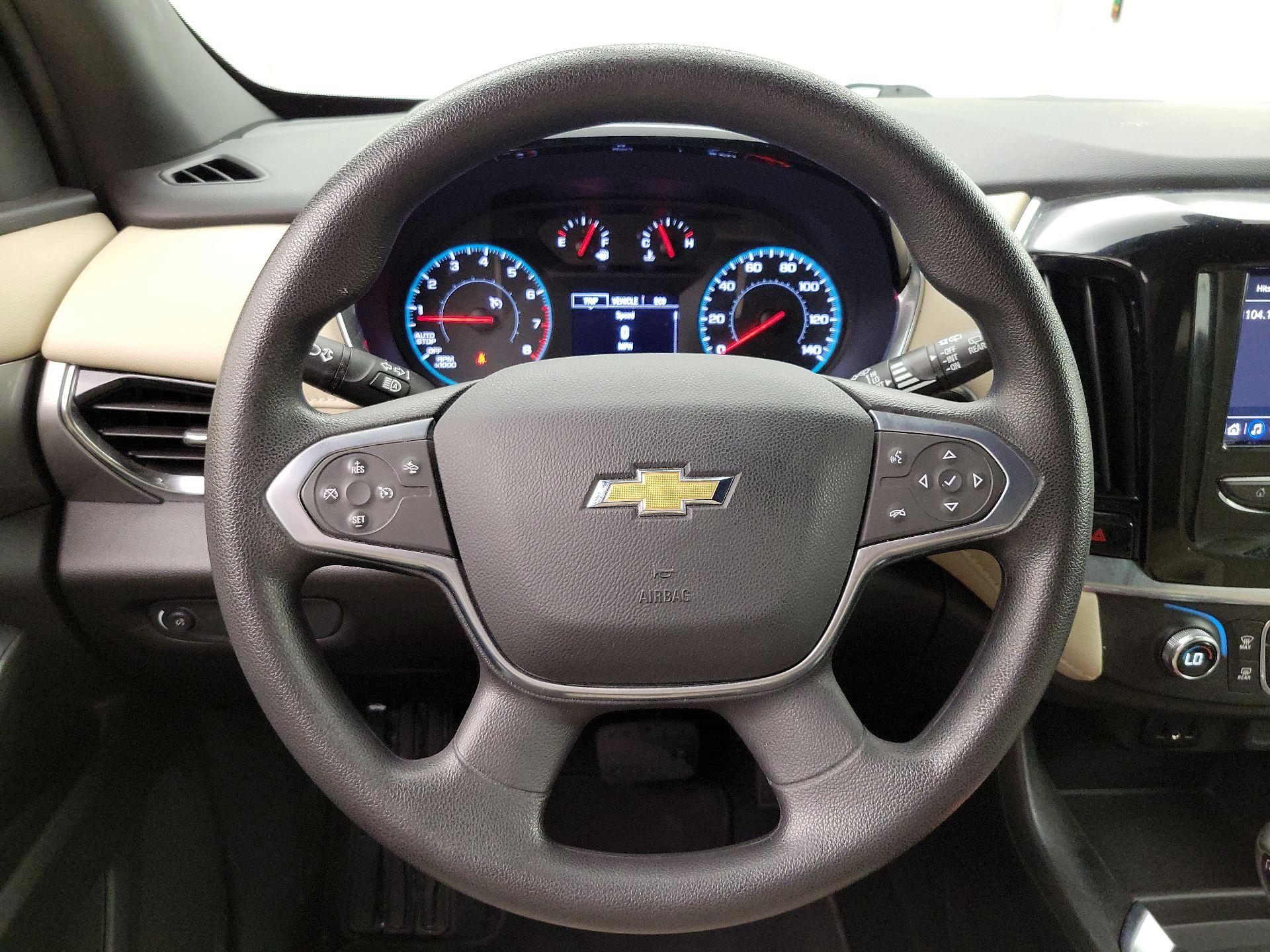 Thumbnail: 2022 Chevrolet Traverse - 10