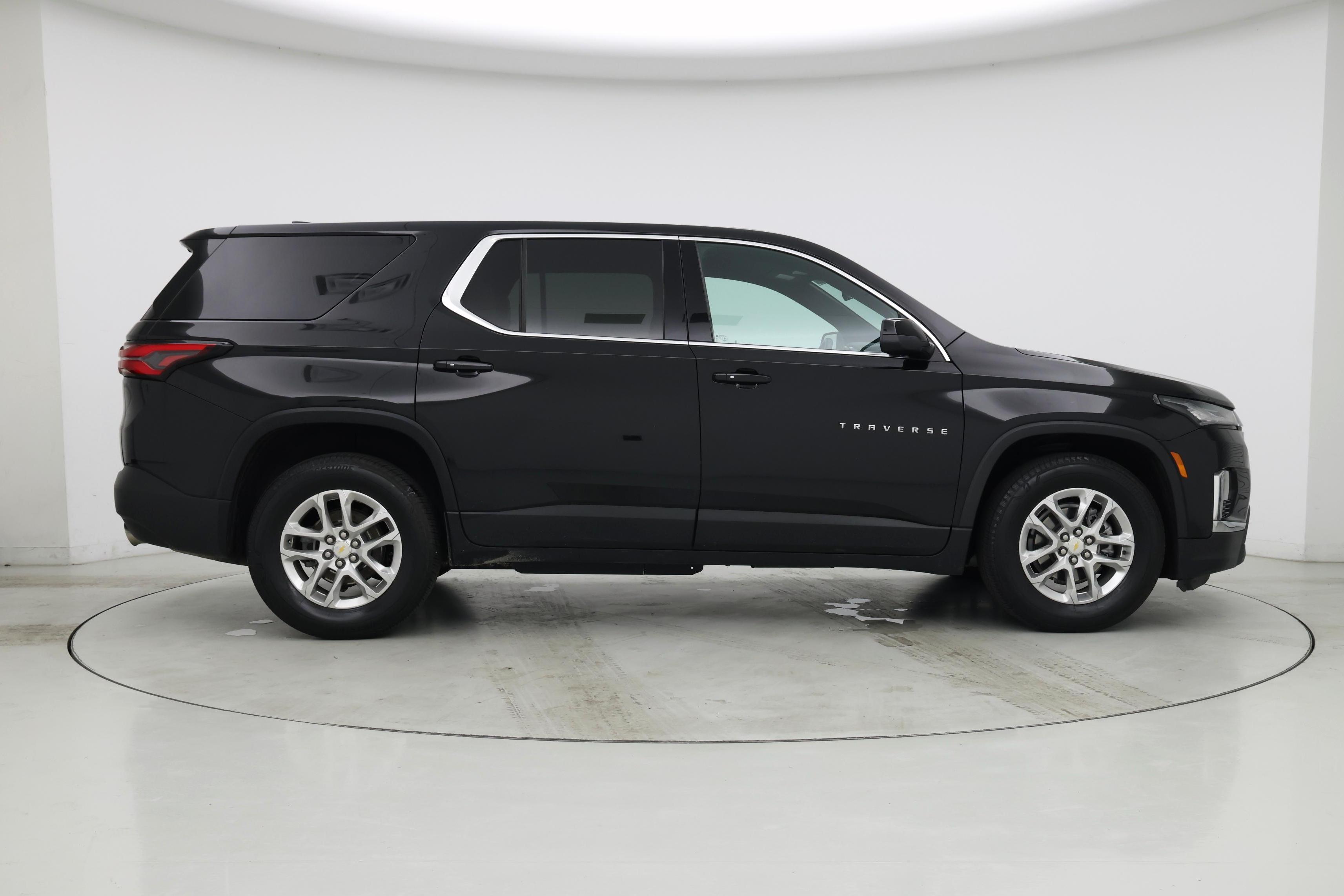 Thumbnail: 2022 Chevrolet Traverse - 7