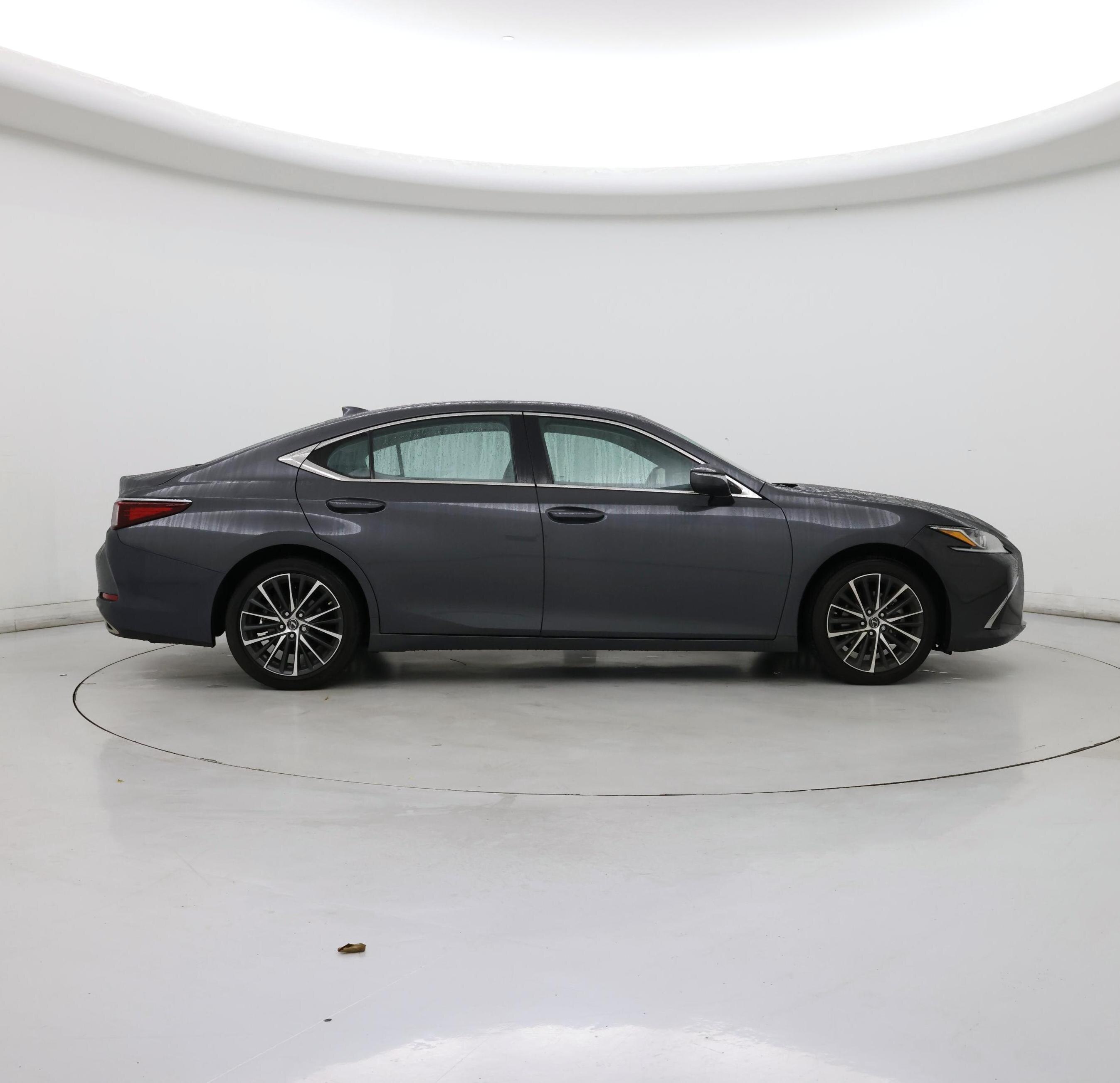 Thumbnail: 2022 Lexus ES - 7