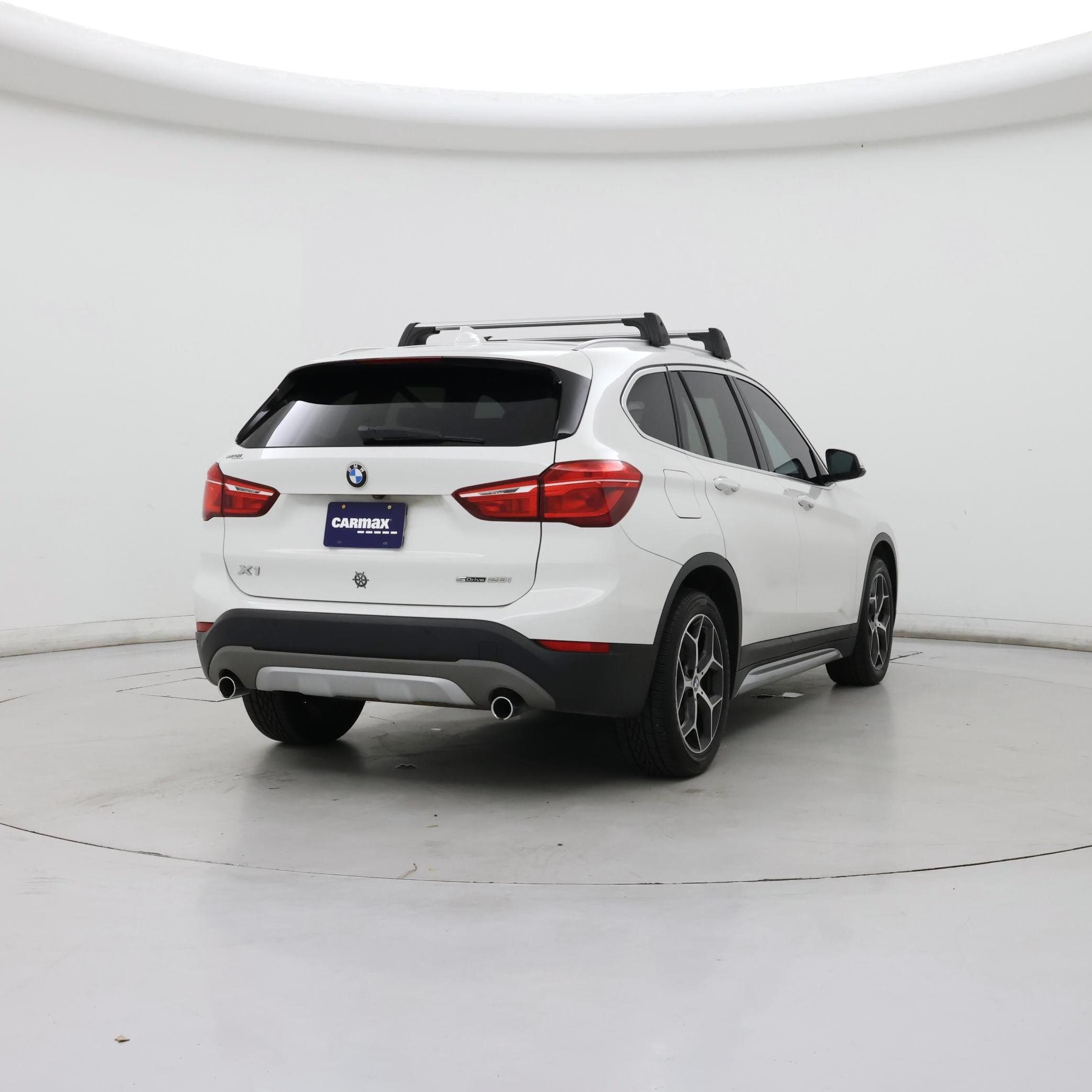 Thumbnail: 2018 BMW X1 - 8