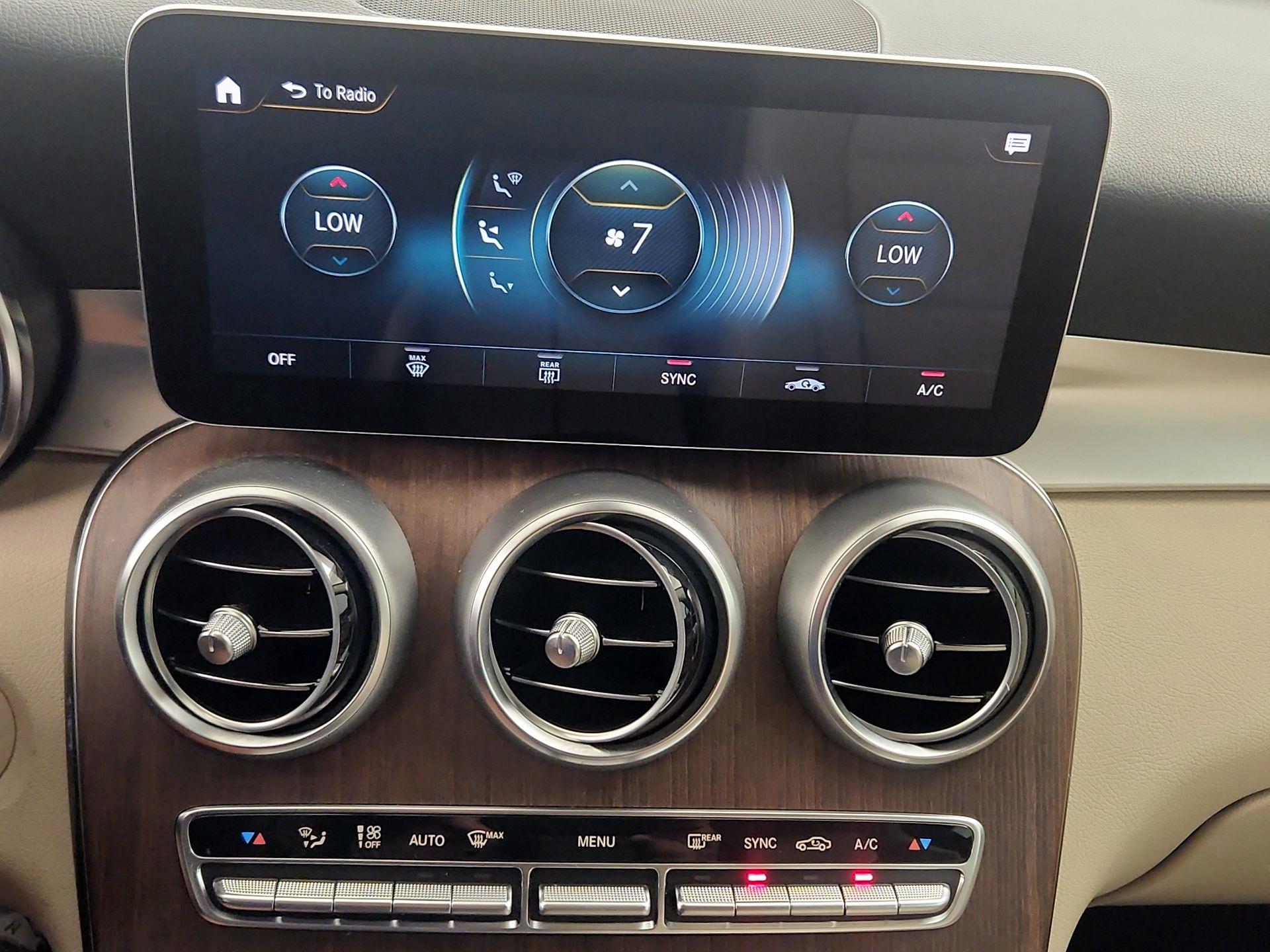 Thumbnail: 2022 Mercedes-Benz GLC - 16