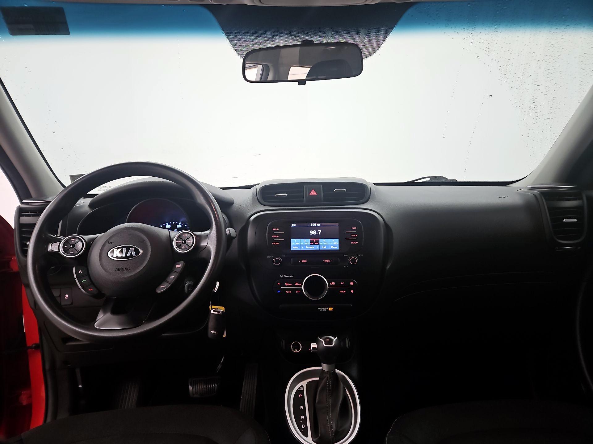 Thumbnail: 2017 Kia Soul - 9