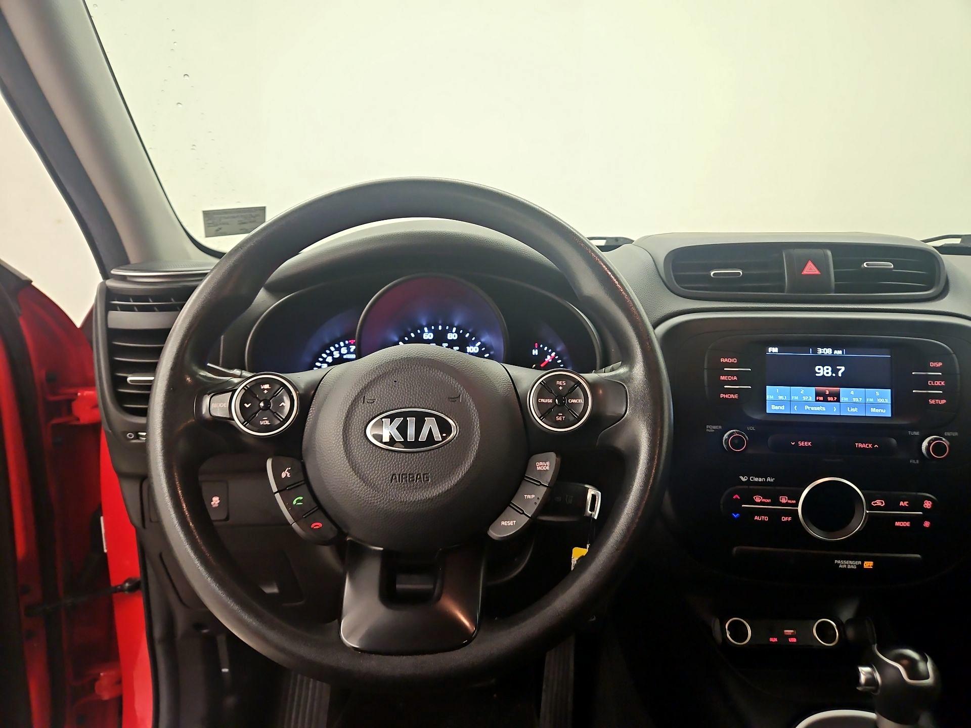 Thumbnail: 2017 Kia Soul - 10
