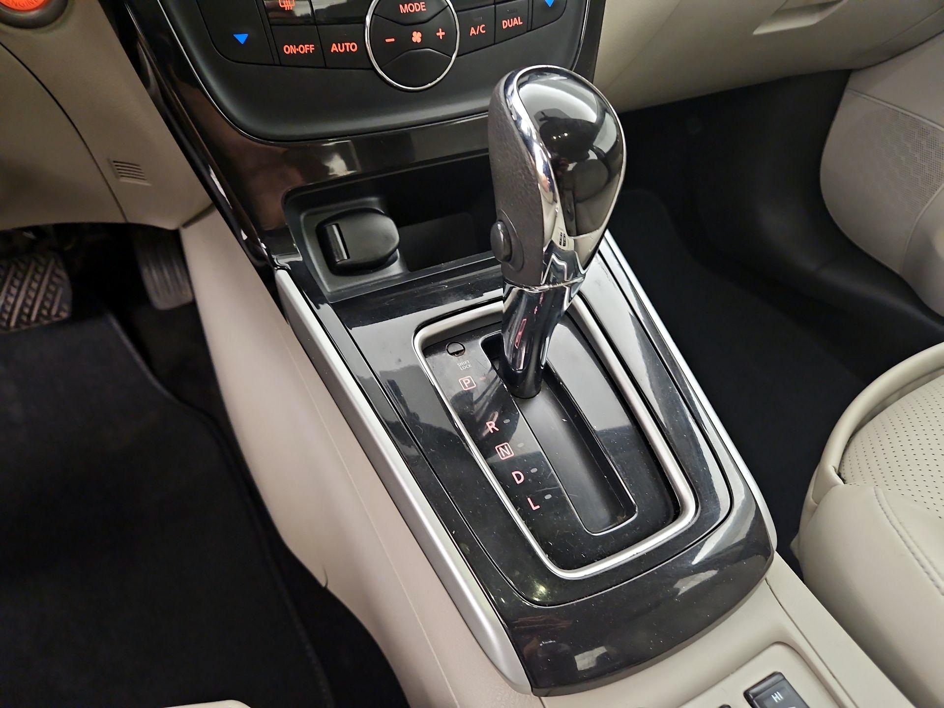 Thumbnail: 2017 Nissan Sentra - 18