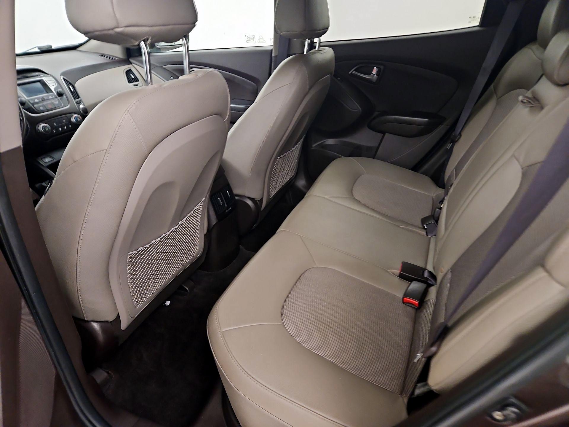 Thumbnail: 2015 Hyundai Tucson - 19