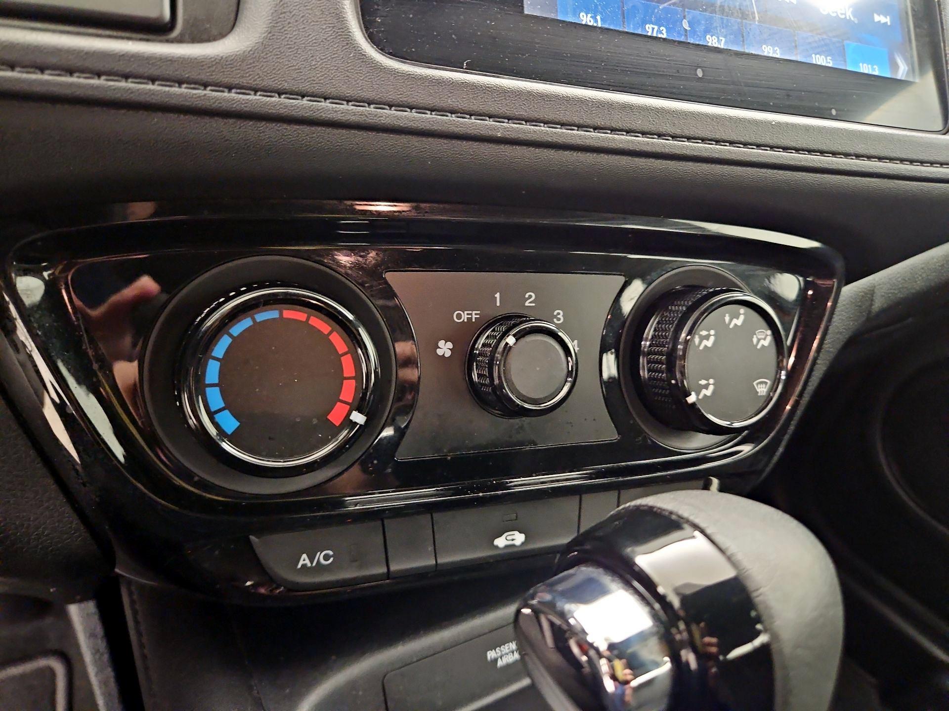 Thumbnail: 2019 Honda HR-V - 16