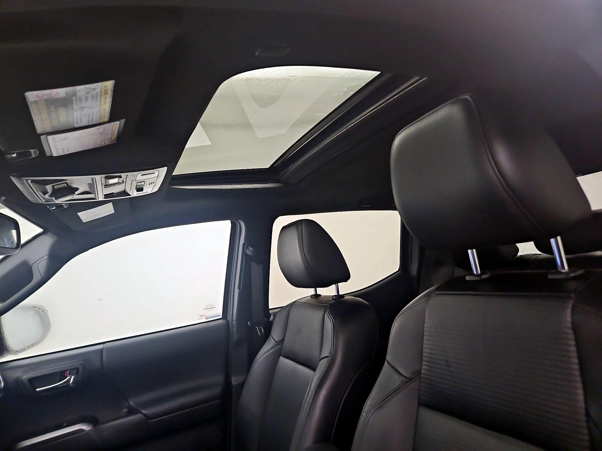 Thumbnail: 2020 Toyota Tacoma - 20