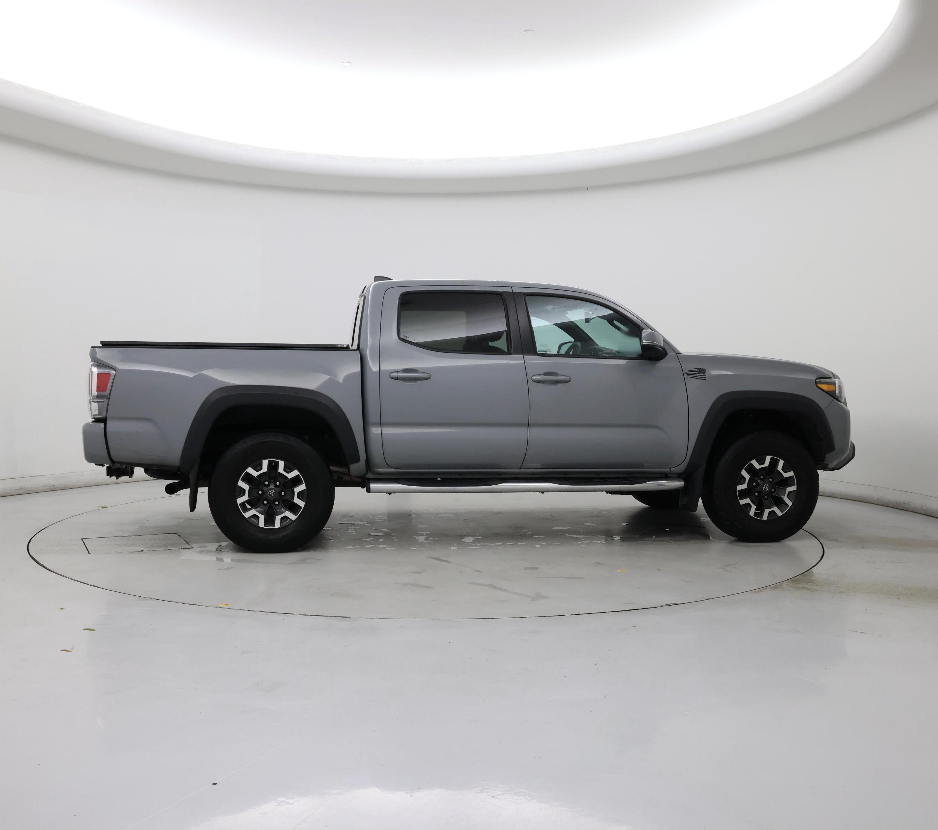 Thumbnail: 2020 Toyota Tacoma - 7