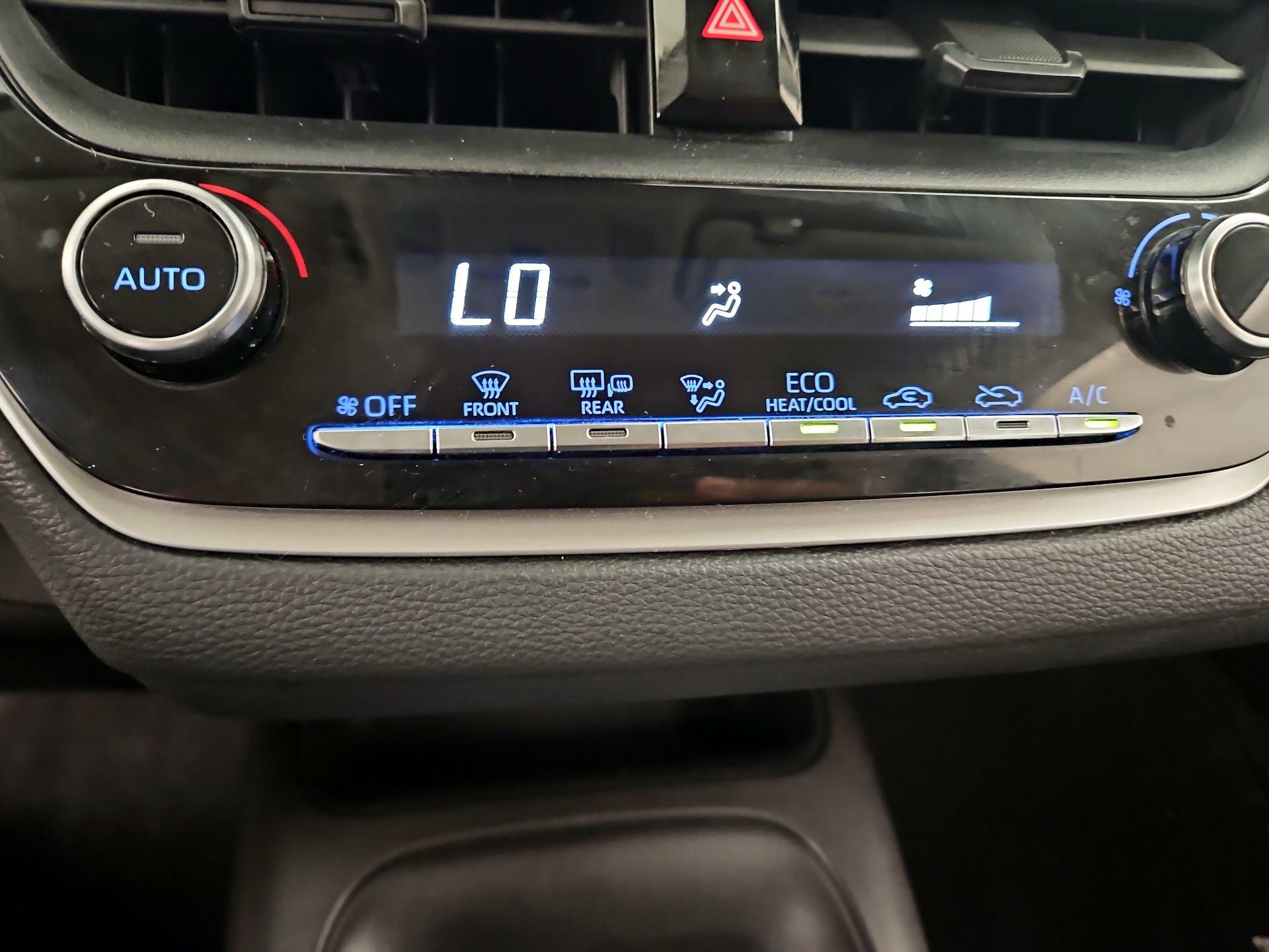 Thumbnail: 2021 Toyota Corolla - 16