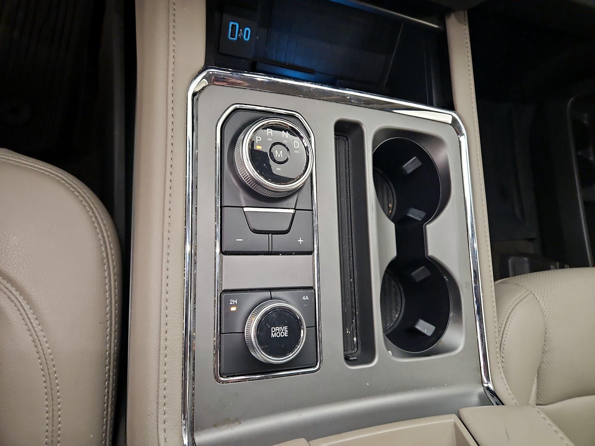 Thumbnail: 2020 Ford Expedition - 18