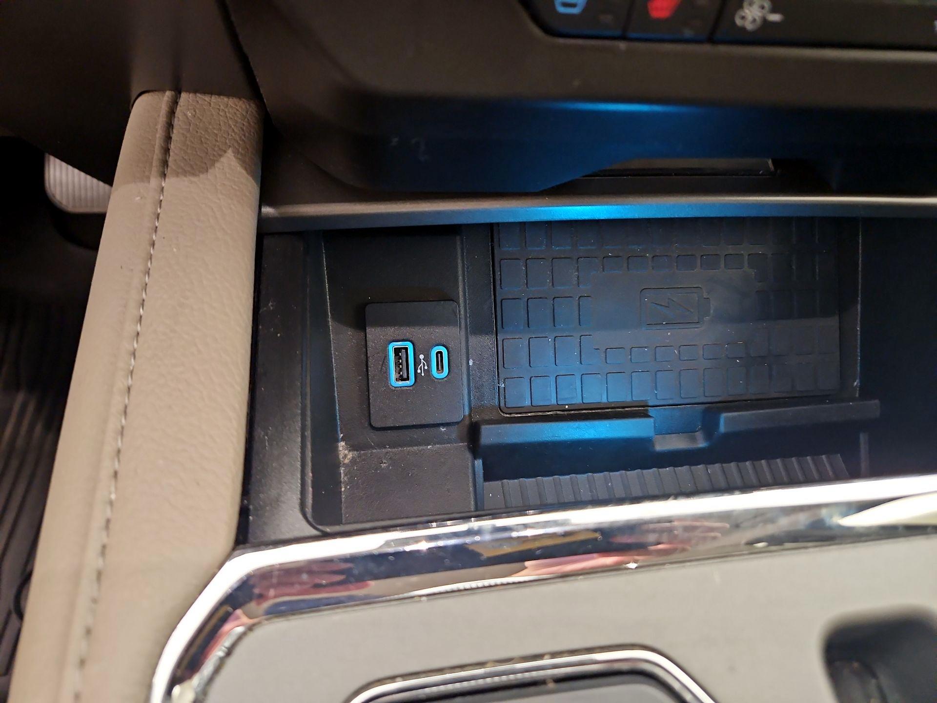 Thumbnail: 2020 Ford Expedition - 19