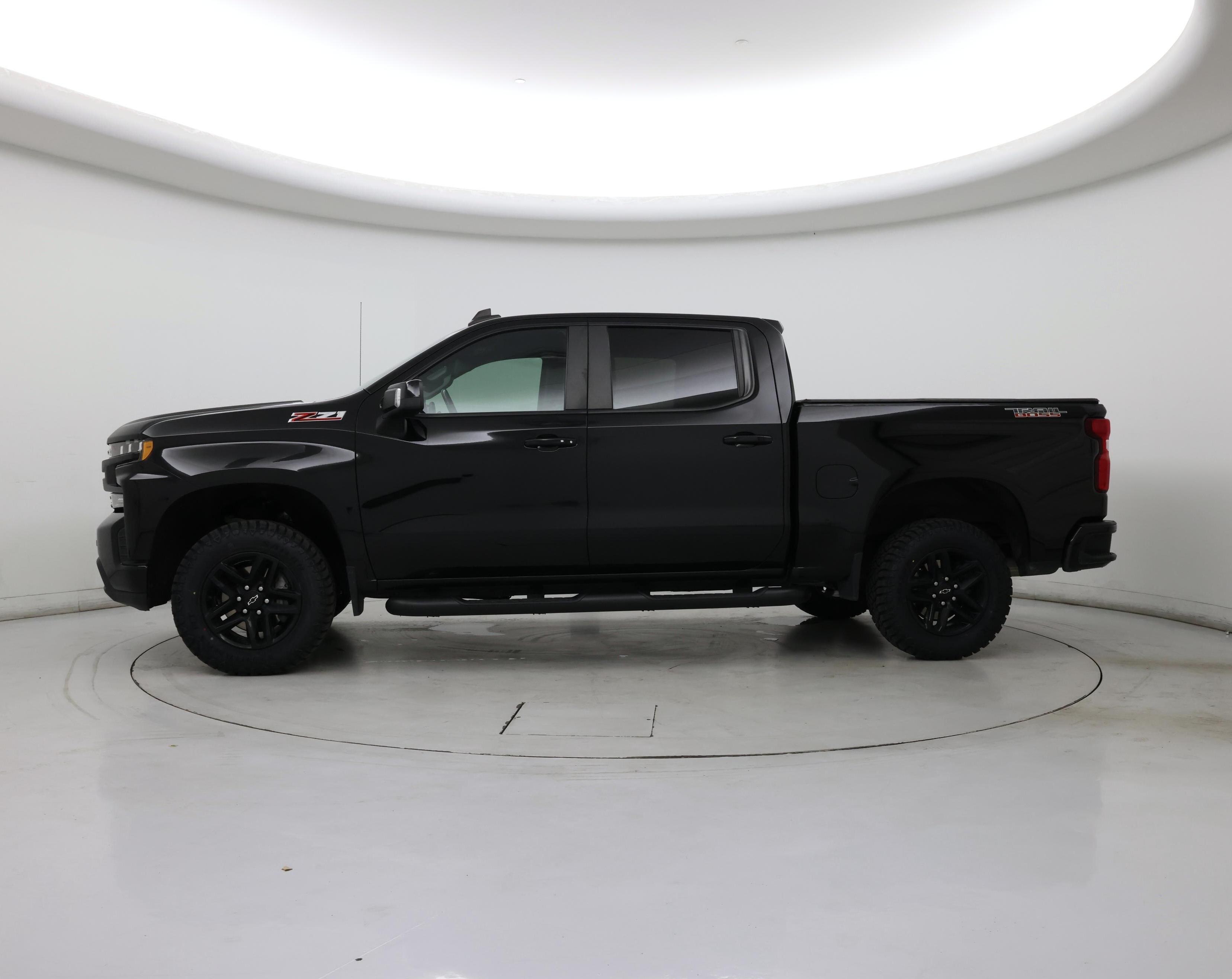 Thumbnail: 2021 Chevrolet Silverado 1500 - 3