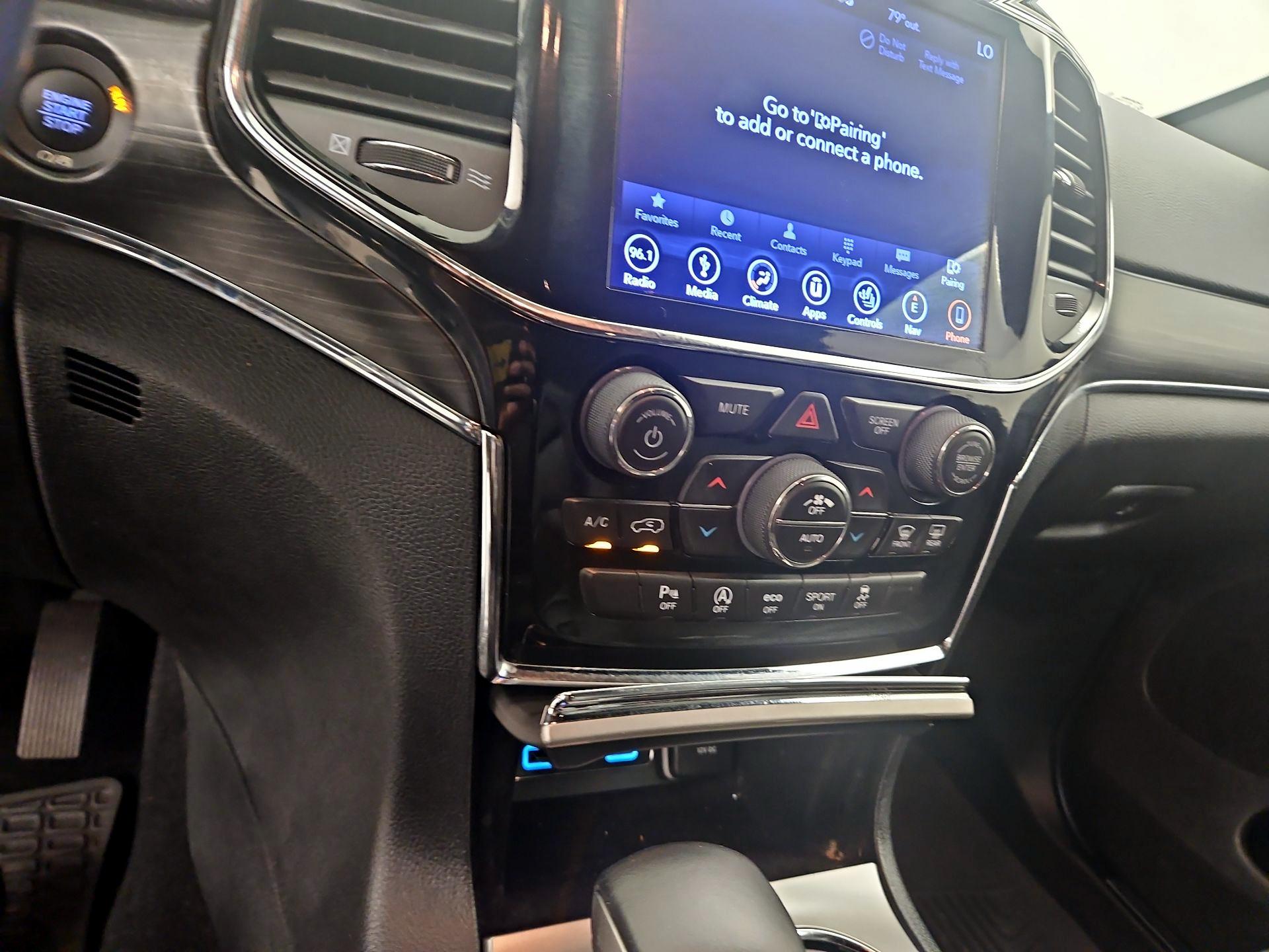 Thumbnail: 2019 Jeep Grand Cherokee - 16