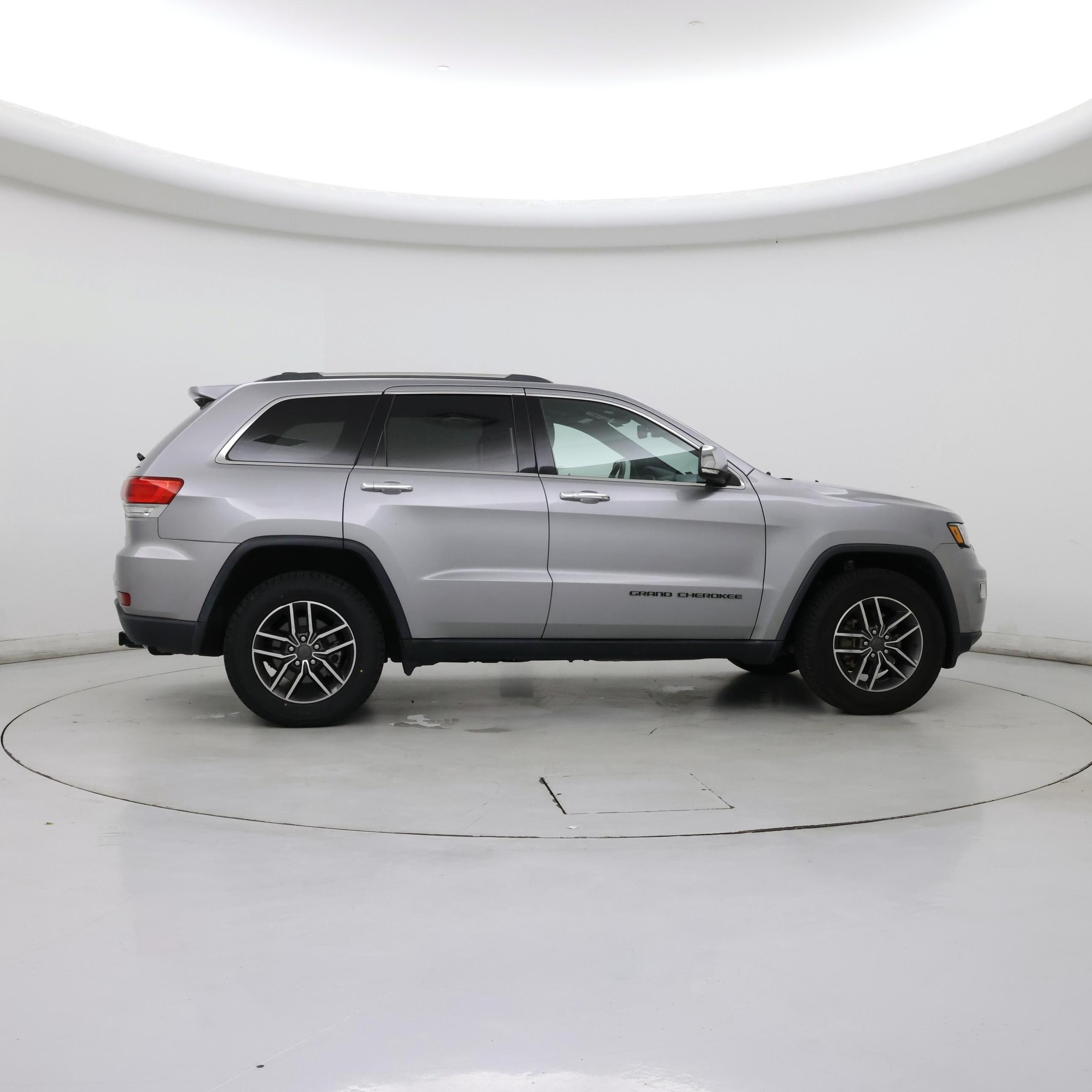 Thumbnail: 2019 Jeep Grand Cherokee - 7
