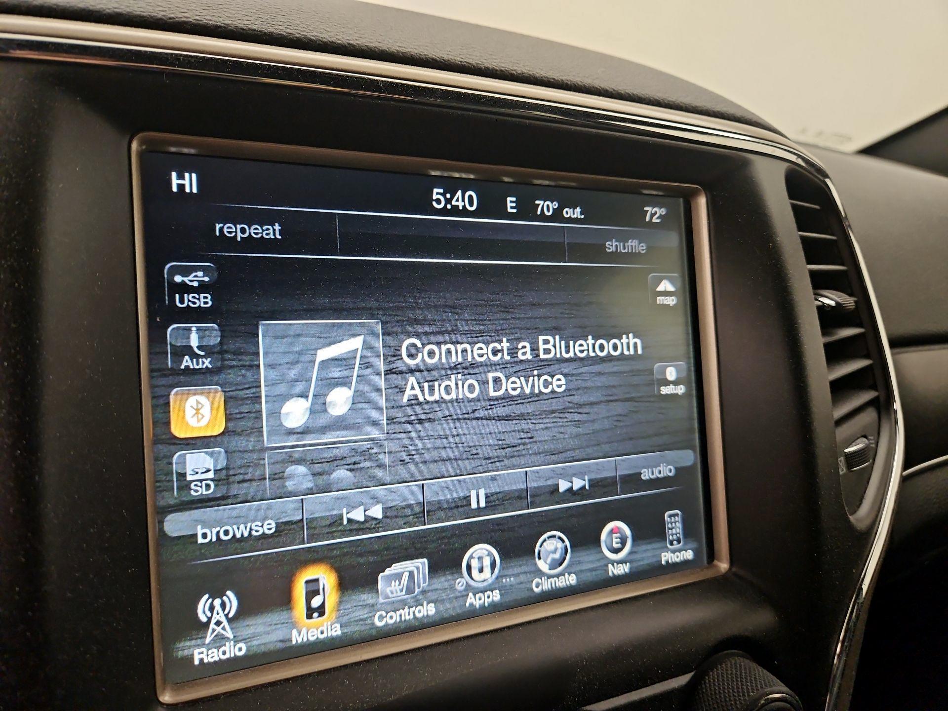 Thumbnail: 2017 Jeep Grand Cherokee - 16
