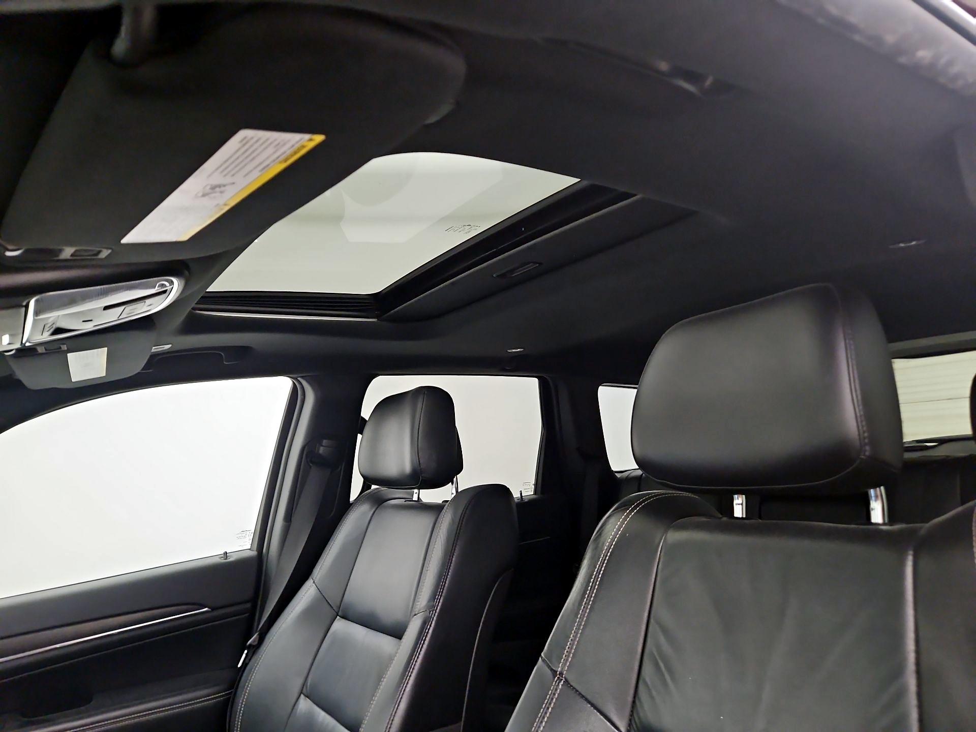 Thumbnail: 2017 Jeep Grand Cherokee - 20