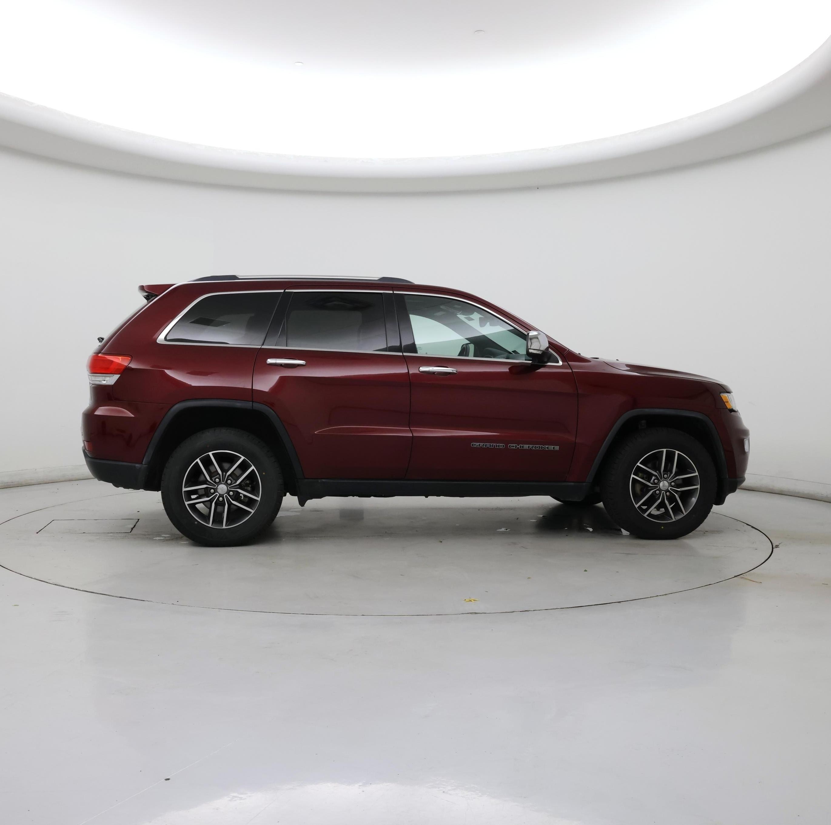 Thumbnail: 2017 Jeep Grand Cherokee - 7