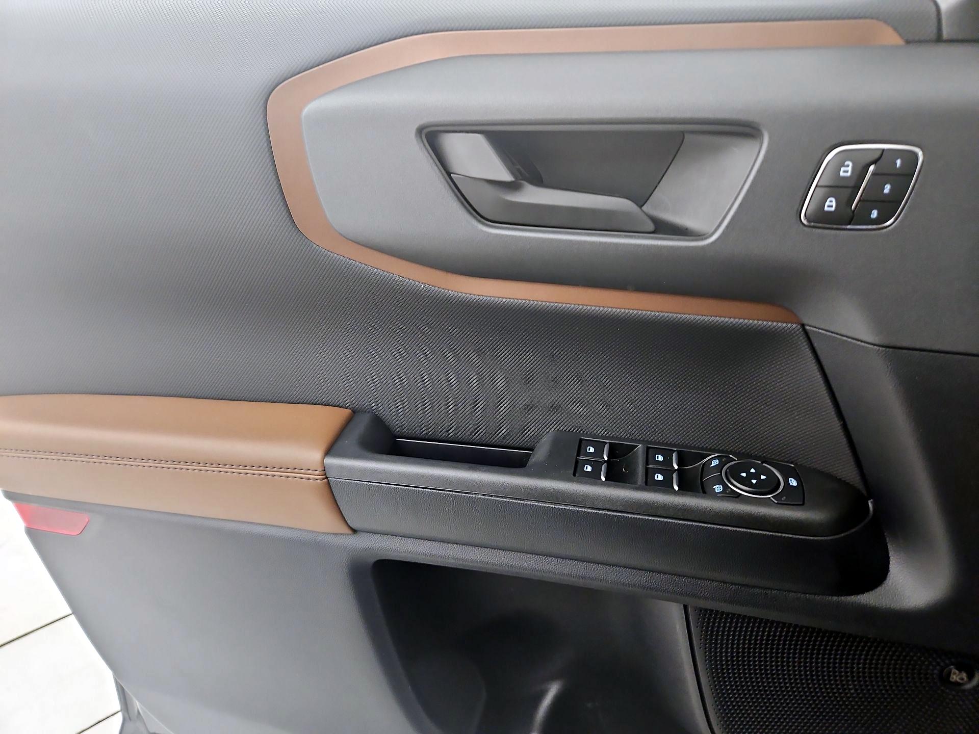 Thumbnail: 2023 Ford Bronco Sport - 12