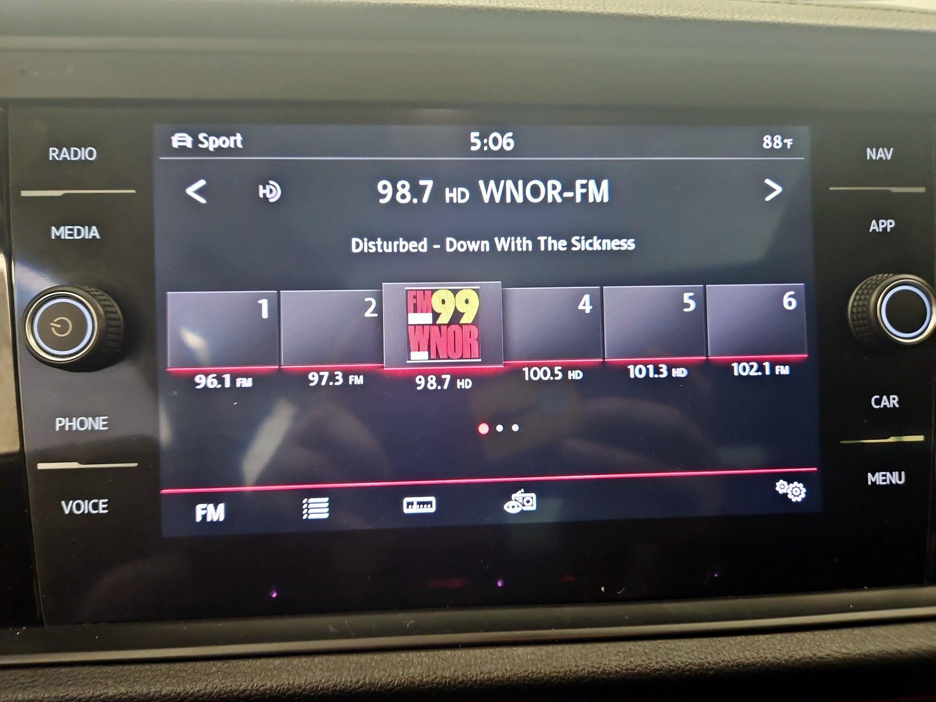 Thumbnail: 2019 Volkswagen Jetta - 16