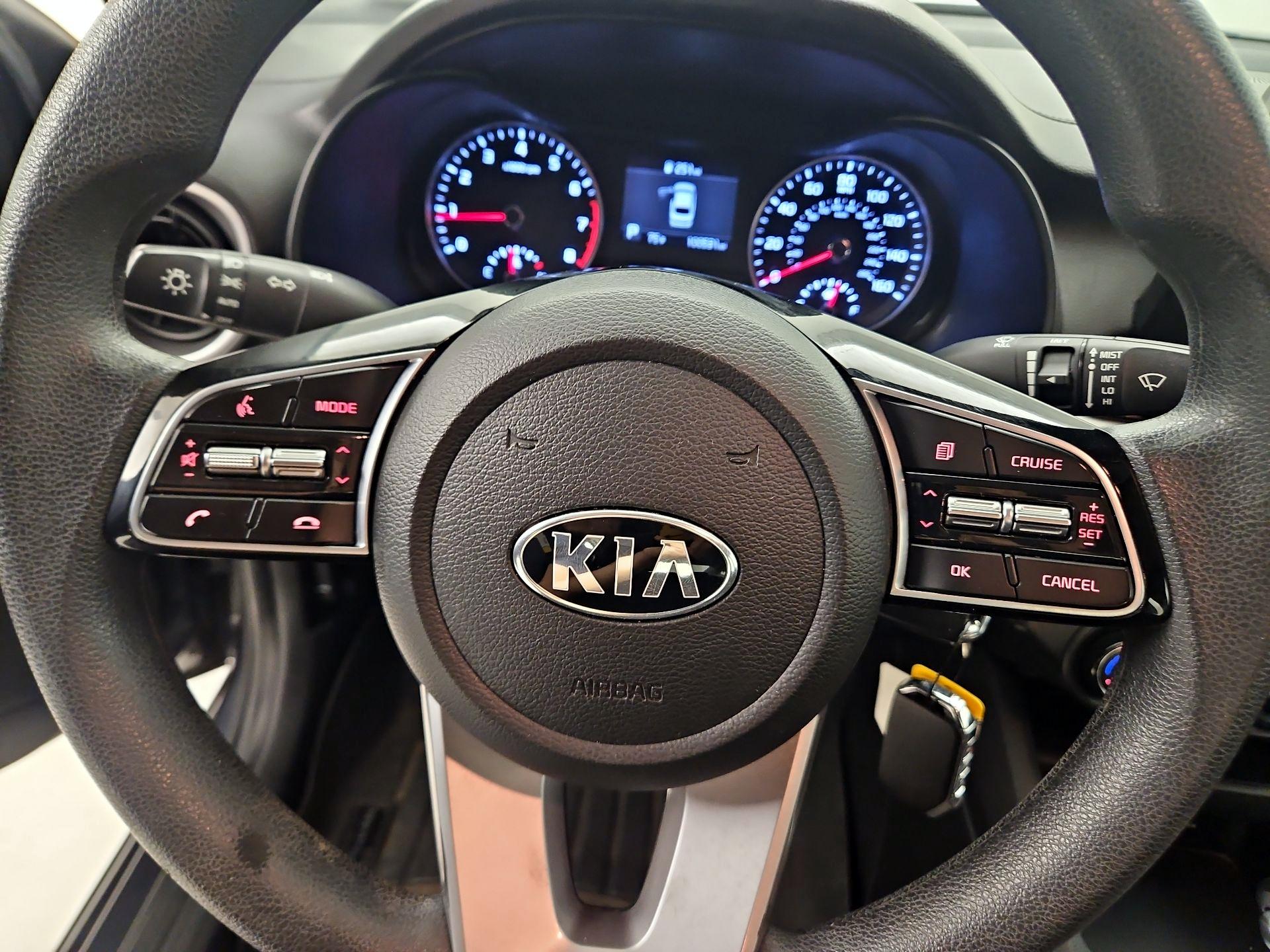 Thumbnail: 2021 Kia Forte - 10