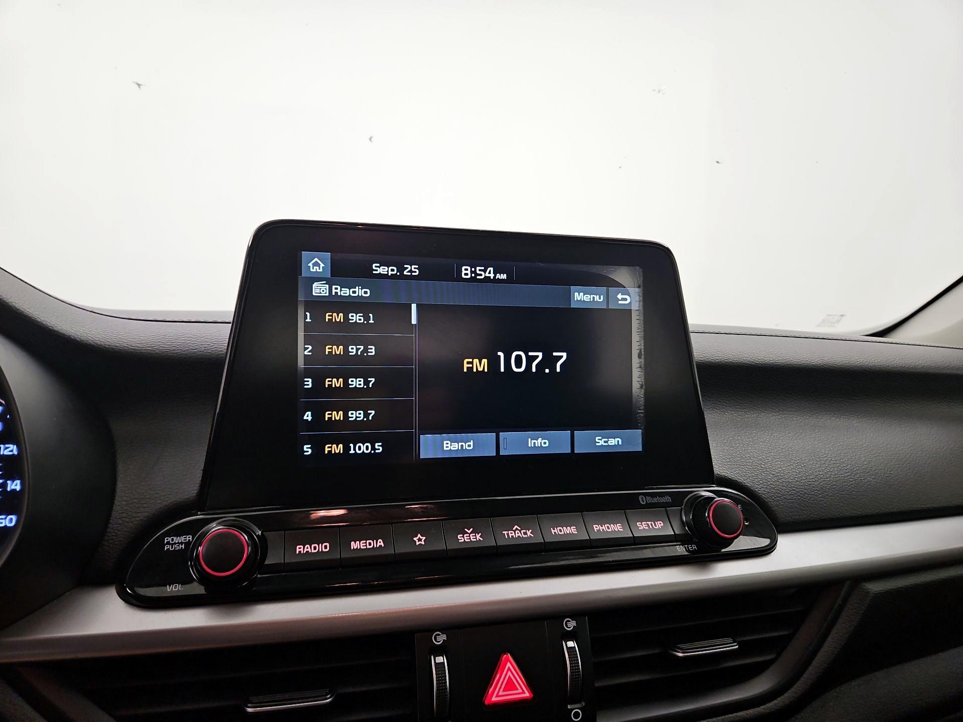 Thumbnail: 2021 Kia Forte - 15
