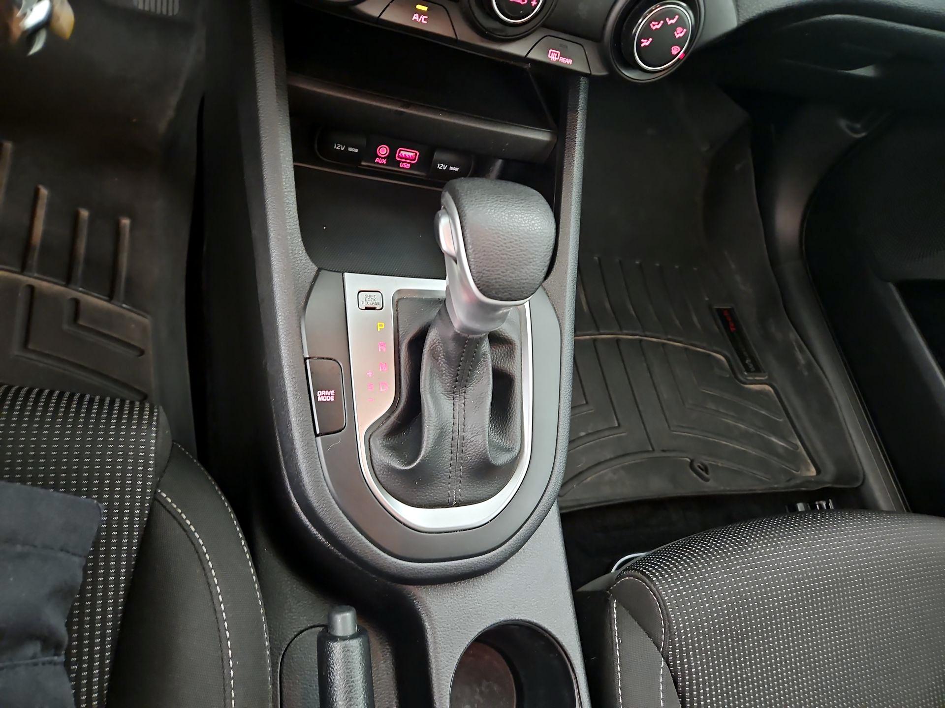 Thumbnail: 2021 Kia Forte - 17