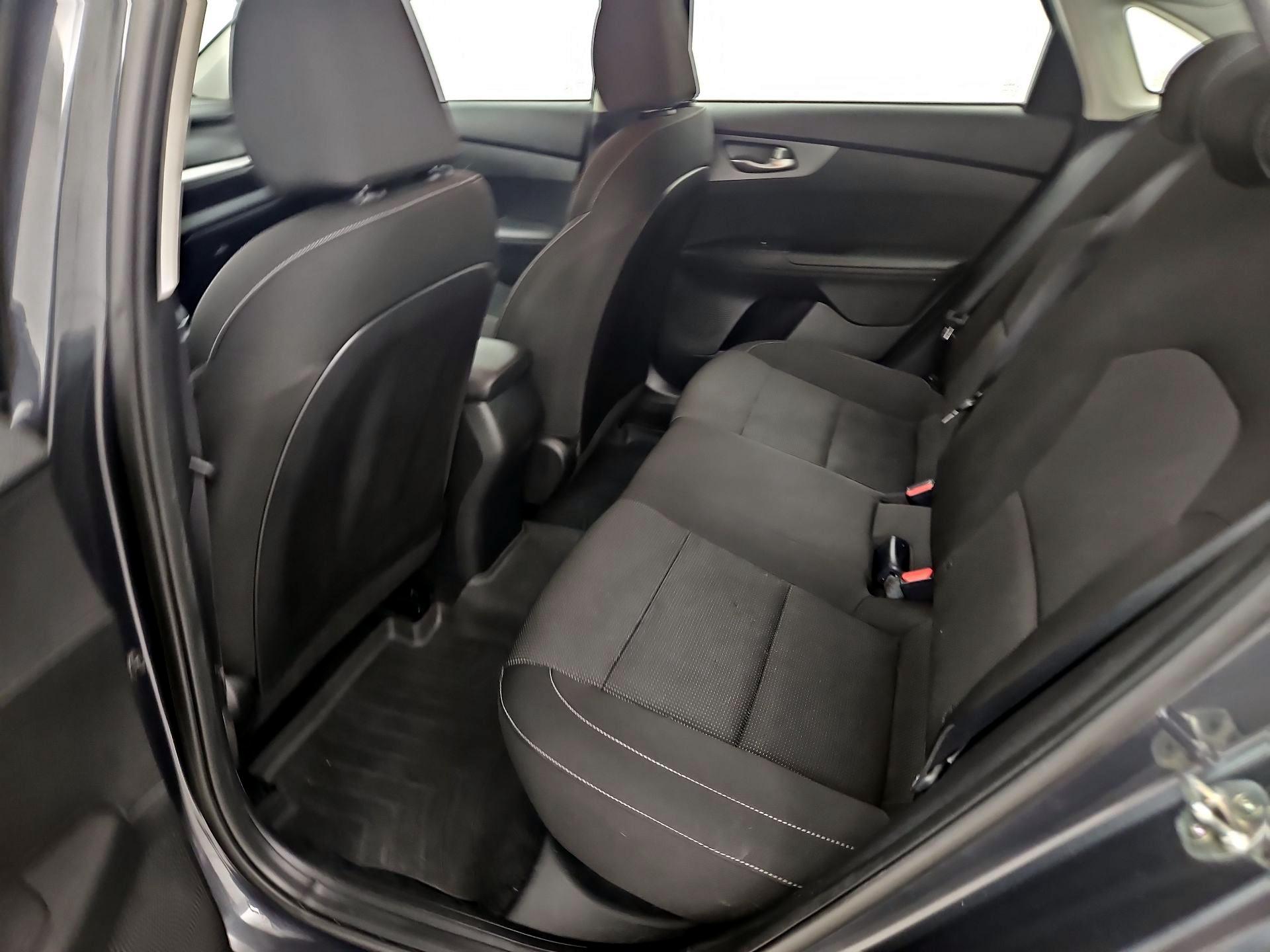 Thumbnail: 2021 Kia Forte - 19