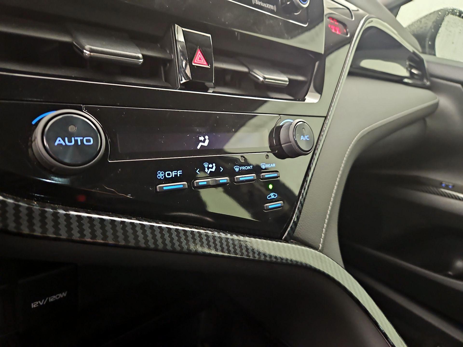 Thumbnail: 2021 Toyota Camry - 16