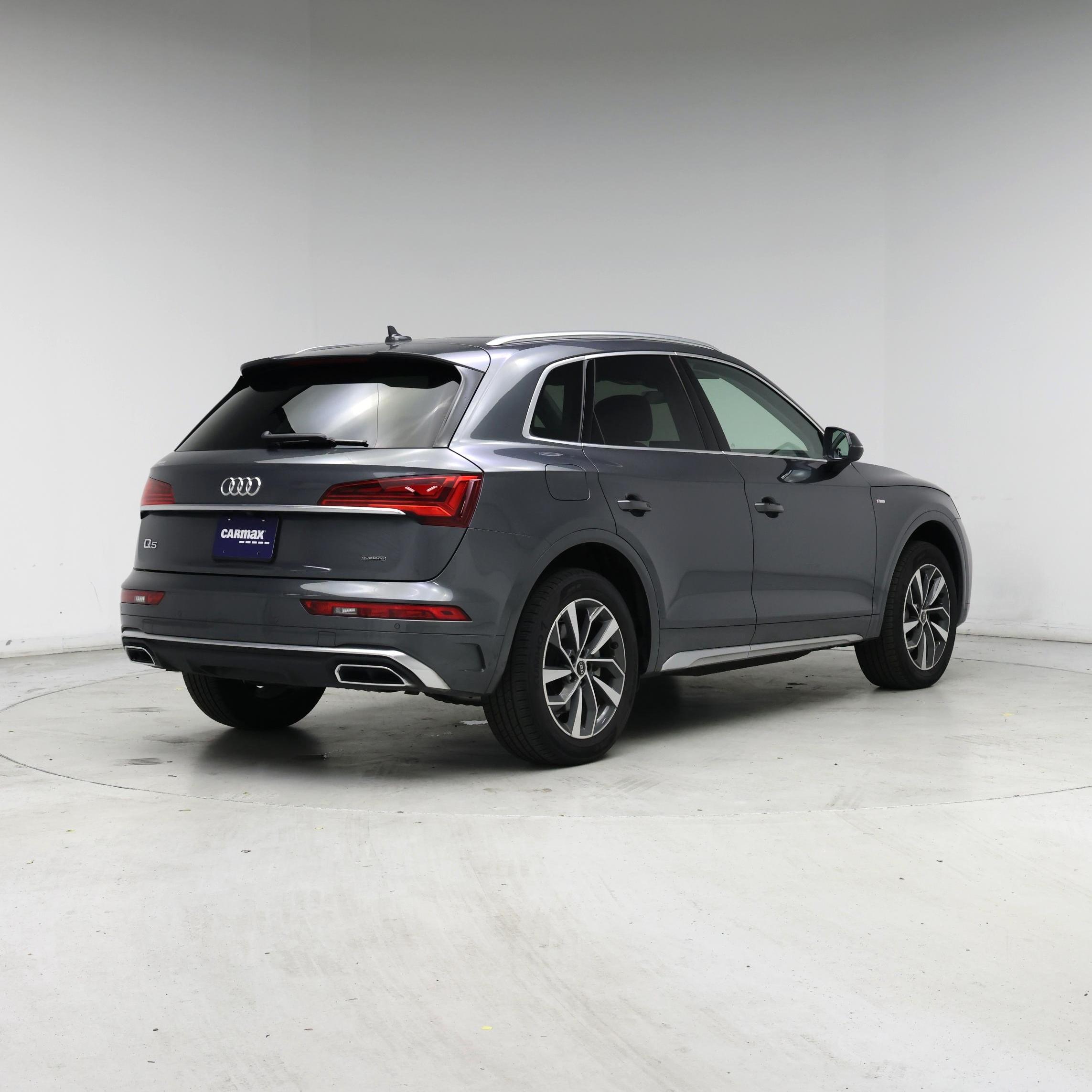 Thumbnail: 2023 Audi Q5 - 8