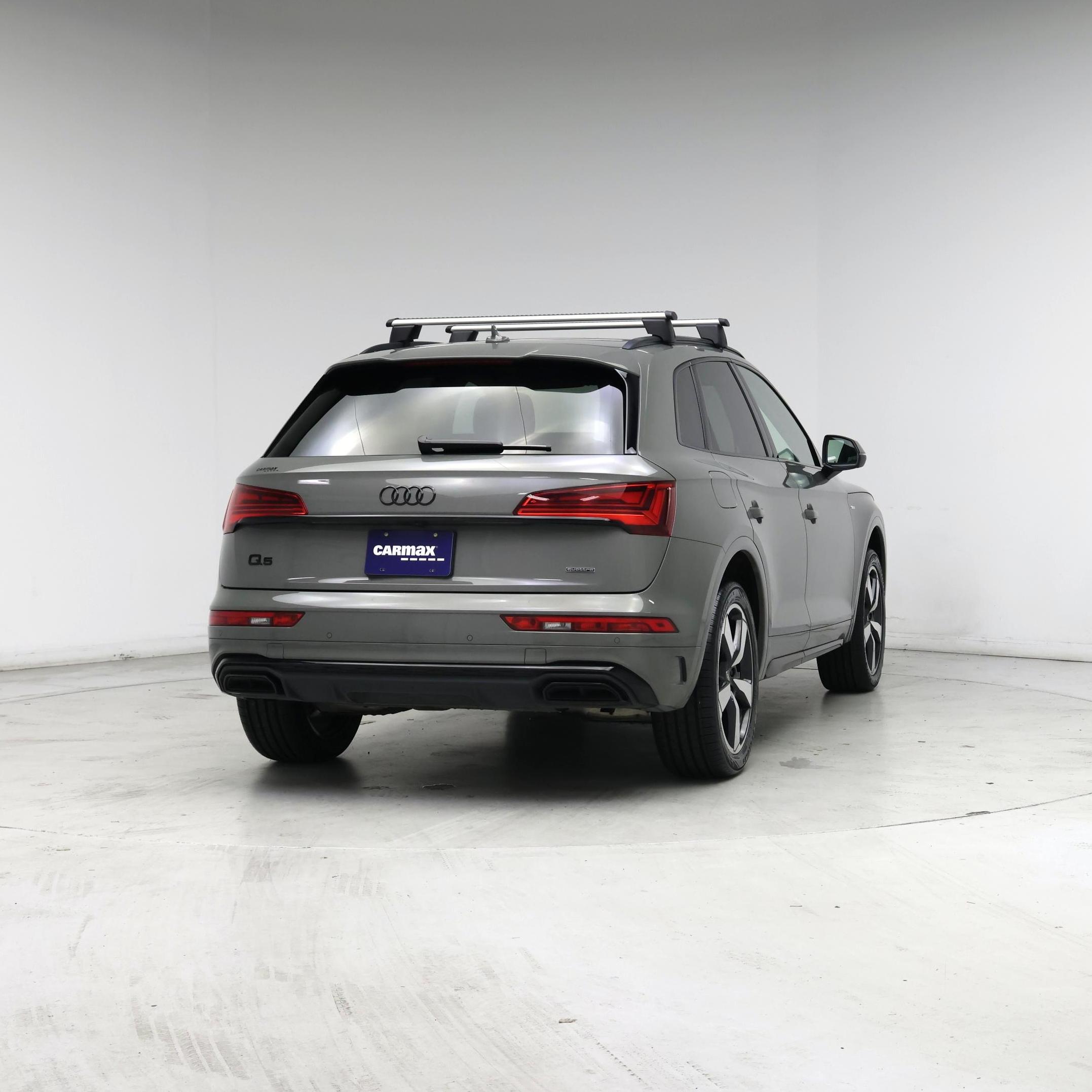 Thumbnail: 2023 Audi Q5 - 8