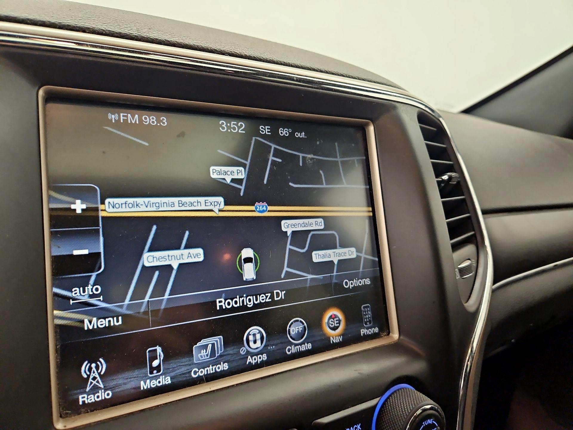 Thumbnail: 2014 Jeep Grand Cherokee - 14