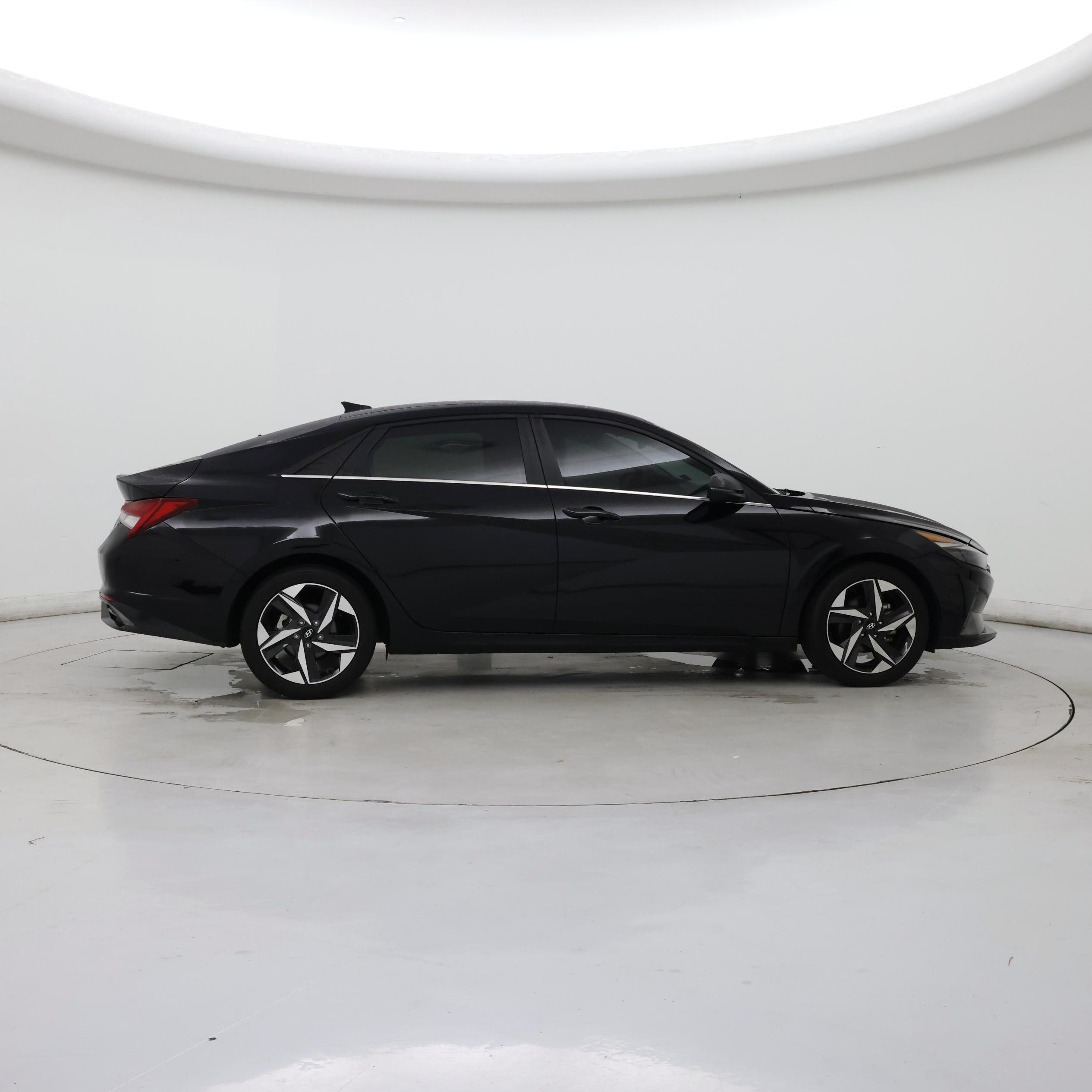 Thumbnail: 2023 Hyundai Elantra - 7